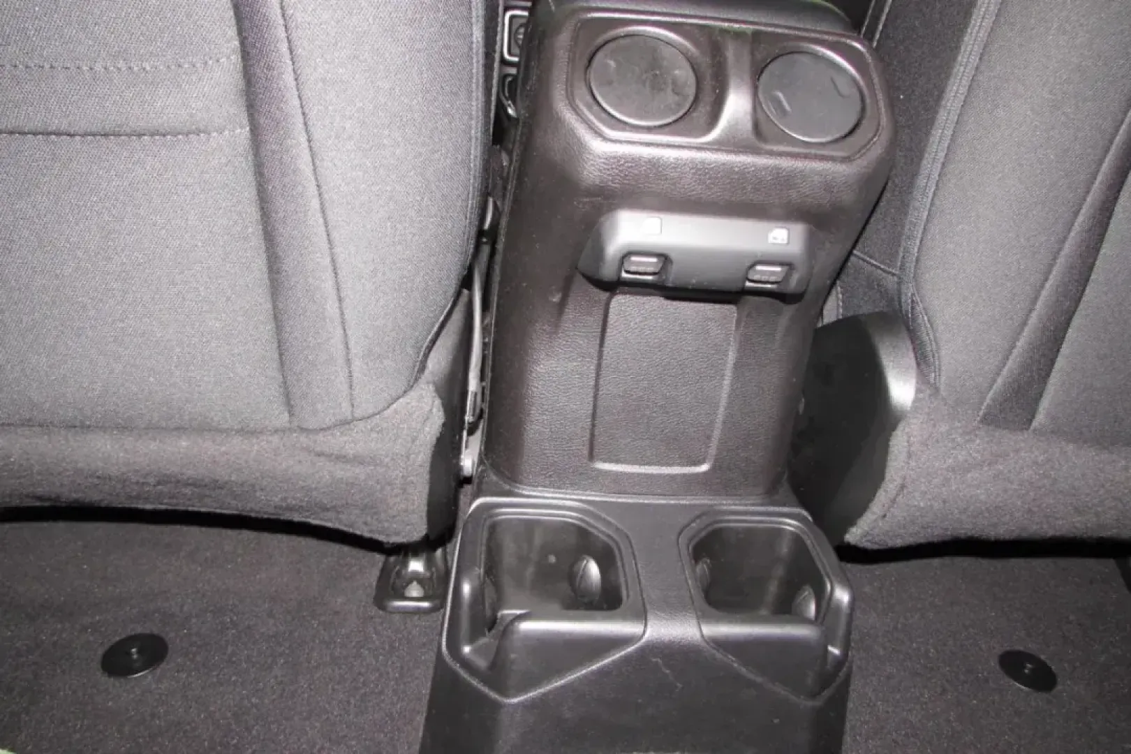 2021 /Cloth Jeep Wrangler Unlimited Sport Altitude (1C4HJXDG8MW) with an Other engine, located at 12830 Highway 21, De Soto, MO, 63020, (636) 337-7777, 38.153099, -90.573624 - USED 2021 Jeep Wrangler Unlimited Sport Altitude from Pettus Chrysler Dodge Jeep Ram De Soto, De Soto MO. - Photo#35
