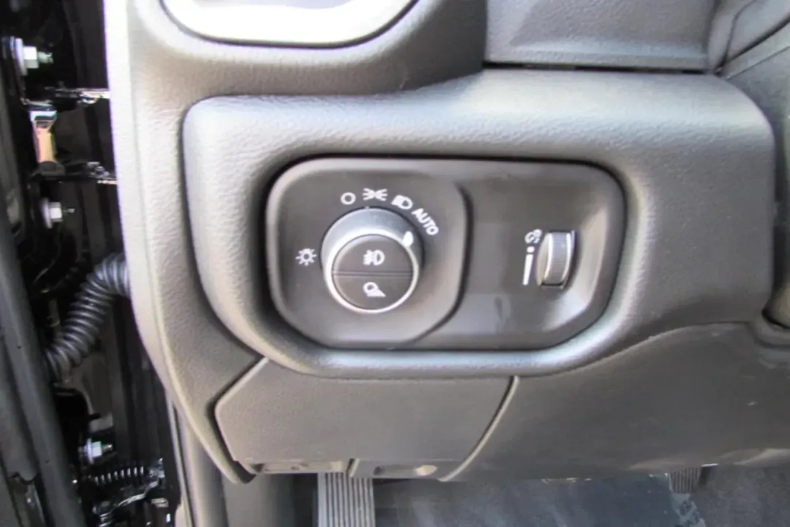 2025 /Diesel Gray/Black Cloth Ram 2500 Tradesman (3C63R5CL9SG) with an Other engine, located at 12830 Highway 21, De Soto, MO, 63020, (636) 337-7777, 38.153099, -90.573624 - Unlock a world of adventure with the 2025 Ram 2500 Tradesman, available now at Pettus CDJR DeSoto! Whether you're navigating the bustling streets of De Soto or tackling rugged terrain, this powerful truck is built for both work and play. With its impressive capabilities and comfortable features, it' - Photo#16