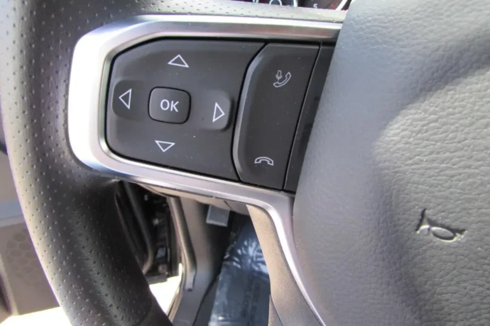 2025 /Diesel Gray/Black Cloth Ram 2500 Tradesman (3C63R5CL9SG) with an Other engine, located at 12830 Highway 21, De Soto, MO, 63020, (636) 337-7777, 38.153099, -90.573624 - Unlock a world of adventure with the 2025 Ram 2500 Tradesman, available now at Pettus CDJR DeSoto! Whether you're navigating the bustling streets of De Soto or tackling rugged terrain, this powerful truck is built for both work and play. With its impressive capabilities and comfortable features, it' - Photo#18