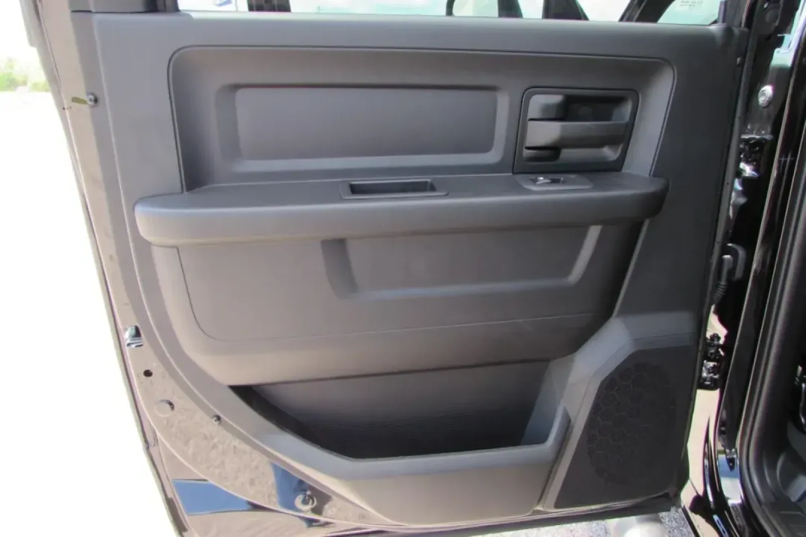 2025 /Diesel Gray/Black Cloth Ram 2500 Tradesman (3C63R5CL9SG) with an Other engine, located at 12830 Highway 21, De Soto, MO, 63020, (636) 337-7777, 38.153099, -90.573624 - Unlock a world of adventure with the 2025 Ram 2500 Tradesman, available now at Pettus CDJR DeSoto! Whether you're navigating the bustling streets of De Soto or tackling rugged terrain, this powerful truck is built for both work and play. With its impressive capabilities and comfortable features, it' - Photo#27