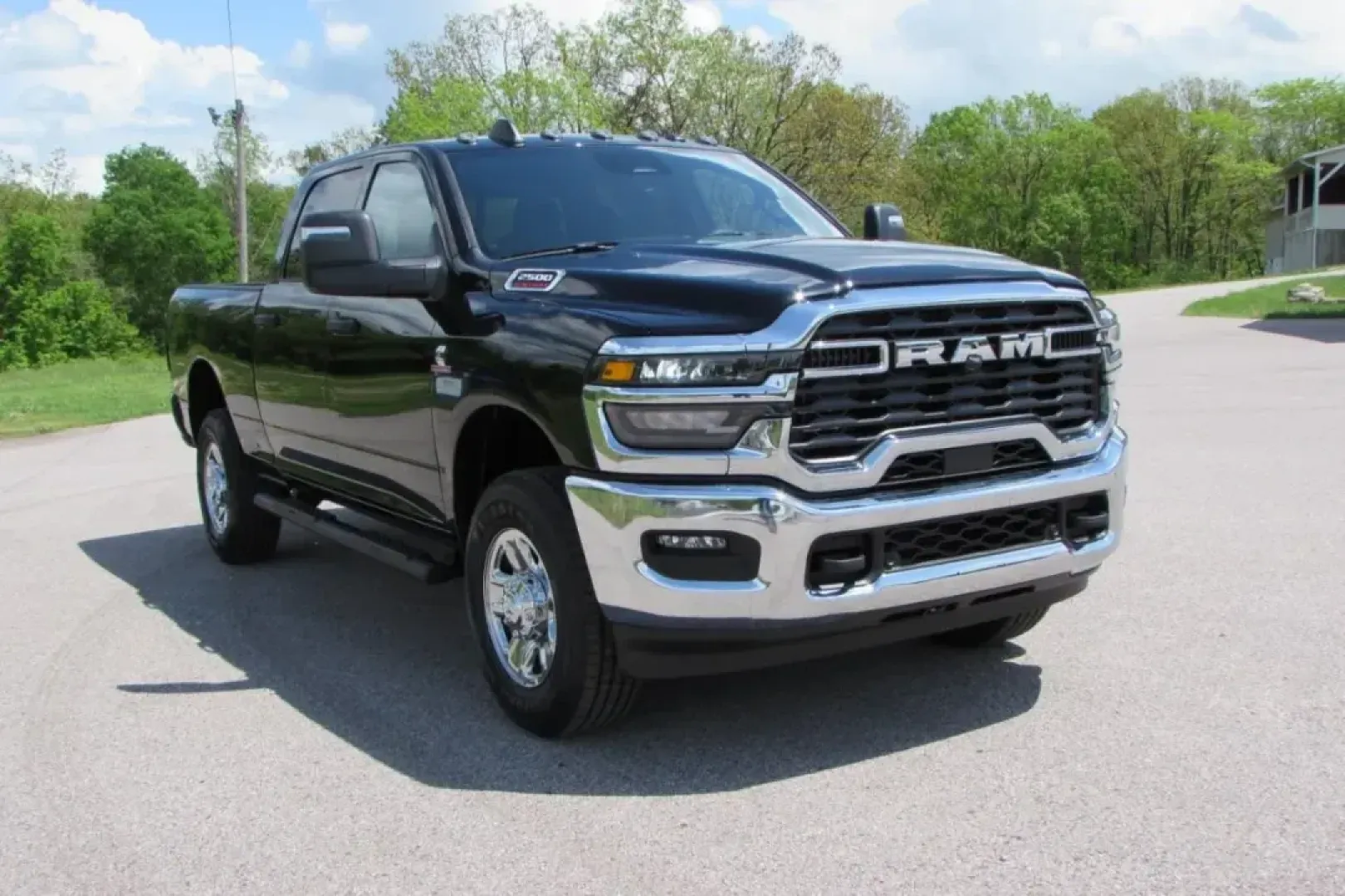 2025 /Diesel Gray/Black Cloth Ram 2500 Tradesman (3C63R5CL9SG) with an Other engine, located at 12830 Highway 21, De Soto, MO, 63020, (636) 337-7777, 38.153099, -90.573624 - Unlock a world of adventure with the 2025 Ram 2500 Tradesman, available now at Pettus CDJR DeSoto! Whether you're navigating the bustling streets of De Soto or tackling rugged terrain, this powerful truck is built for both work and play. With its impressive capabilities and comfortable features, it' - Photo#31