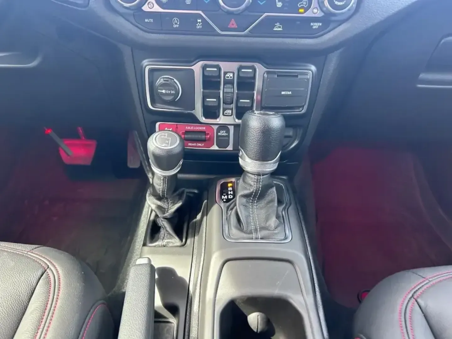 2024 /Black Leather Jeep Wrangler Willys (1C4PJXDN7RW) with an 2.0L engine, 6M transmission, located at 970 Woodlawn Dr., Farmington, MO, 63640, (573) 431-7800, 37.825642, -90.468674 - **Adventure Awaits: Experience the 2024 Jeep Wrangler Willys at Pettus CDJR Farmington!** <br /> <br /> If you're on the hunt for your next adventure vehicle that combines rugged capability with everyday comfort, look no further than the 2024 Jeep Wrangler Willys. Perfect for weekend getaways or dai - Photo#16