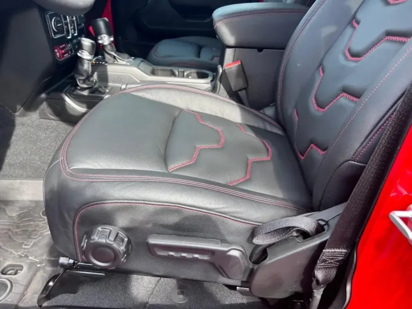 2024 /Black Leather Jeep Wrangler Willys (1C4PJXDN7RW) with an 2.0L engine, 6M transmission, located at 970 Woodlawn Dr., Farmington, MO, 63640, (573) 431-7800, 37.825642, -90.468674 - **Adventure Awaits: Experience the 2024 Jeep Wrangler Willys at Pettus CDJR Farmington!** <br /> <br /> If you're on the hunt for your next adventure vehicle that combines rugged capability with everyday comfort, look no further than the 2024 Jeep Wrangler Willys. Perfect for weekend getaways or dai - Photo#19