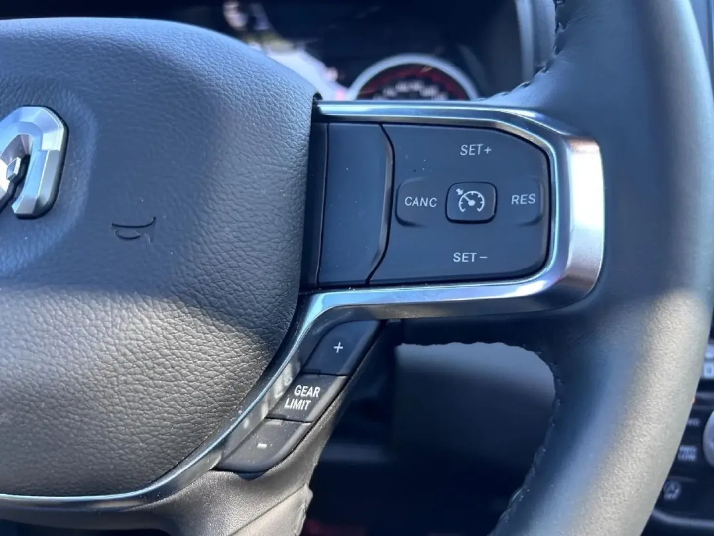 2024 /Black Cloth Ram 1500 Laramie (1C6SRFJT9RN) with an 5.7L engine, located at 970 Woodlawn Dr., Farmington, MO, 63640, (573) 431-7800, 37.825642, -90.468674 - Are you searching for the perfect truck that combines rugged capability with refined comfort? Look no further than this stunning 2024 Ram 1500 Laramie, now available at Pettus CDJR Farmington! This exceptional pickup is ideal for weekend adventures, daily commutes, or tackling any job you throw at i - Photo#13