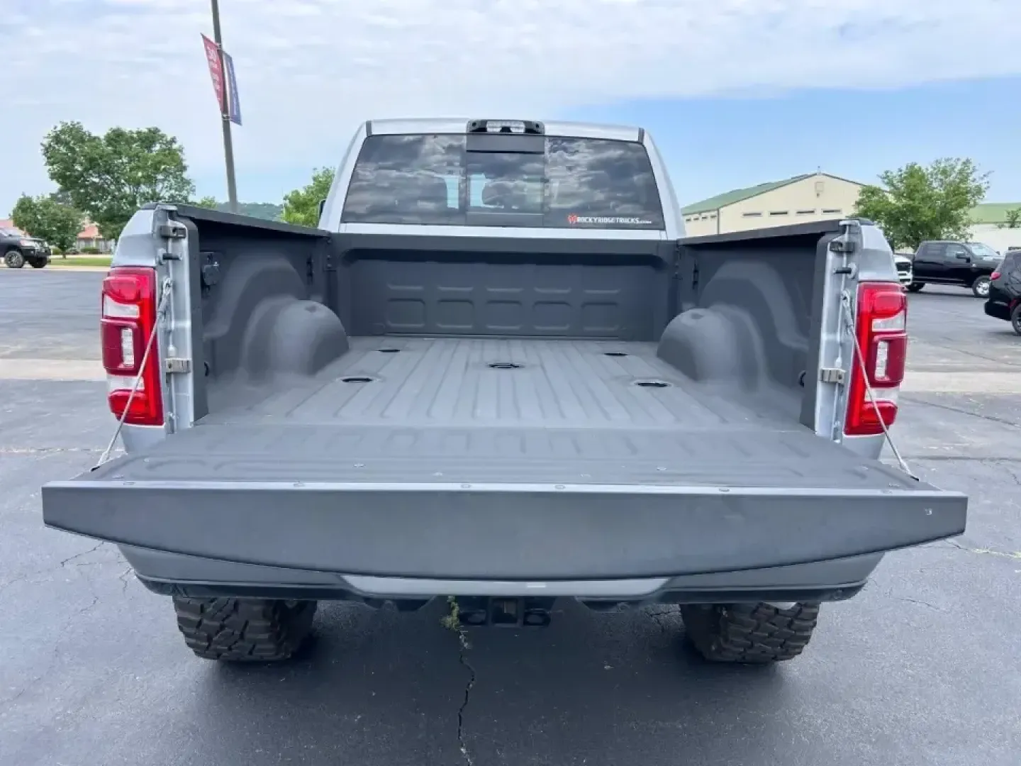 2024 /Black Leather Ram 2500 Laramie (3C6UR5FL2RG) with an Straight 6 Turbocharged Diesel engine, 6A transmission, located at 970 Woodlawn Dr., Farmington, MO, 63640, (573) 431-7800, 37.825642, -90.468674 - **Discover Your Next Adventure with the 2024 Ram 2500 Laramie at Pettus CDJR Farmington!**<br /> <br /> Are you ready to elevate your daily drives or weekend getaways? The 2024 Ram 2500 Laramie is not just a truck; it's your new partner for adventure. Whether you're tackling rugged terrains, hauling - Photo#4