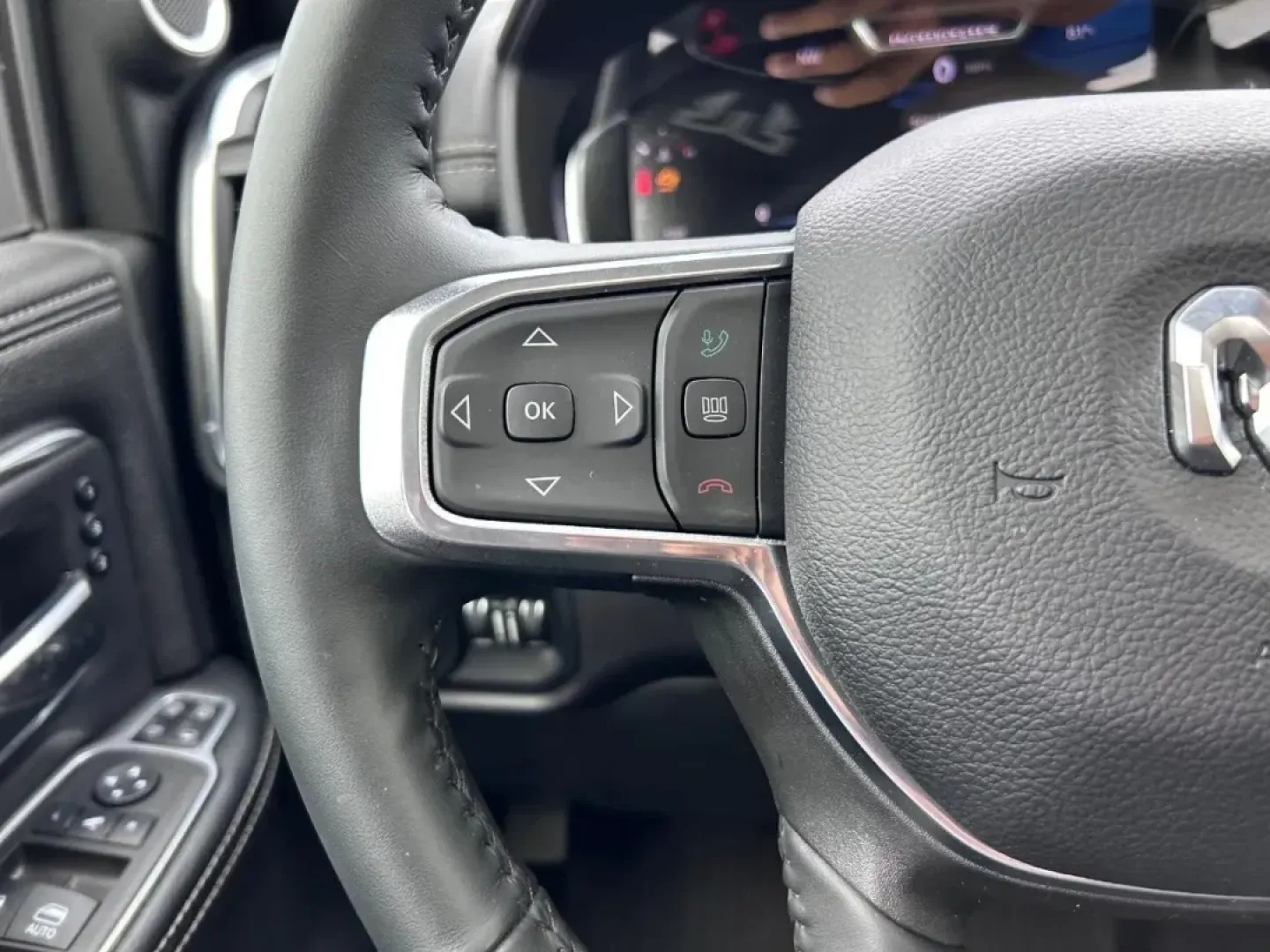 2024 /Black Leather Ram 2500 Laramie (3C6UR5FL2RG) with an Straight 6 Turbocharged Diesel engine, located at 970 Woodlawn Dr., Farmington, MO, 63640, (573) 431-7800, 37.825642, -90.468674 - **Unleash Your Adventurous Spirit with the 2024 Ram 2500 Laramie at Pettus CDJR Farmington!**<br /> <br /> Ready to take your journey to new heights? Discover the perfect blend of rugged capability and luxurious comfort with the 2024 Ram 2500 Laramie. Ideal for weekend adventures, family road trips, - Photo#12