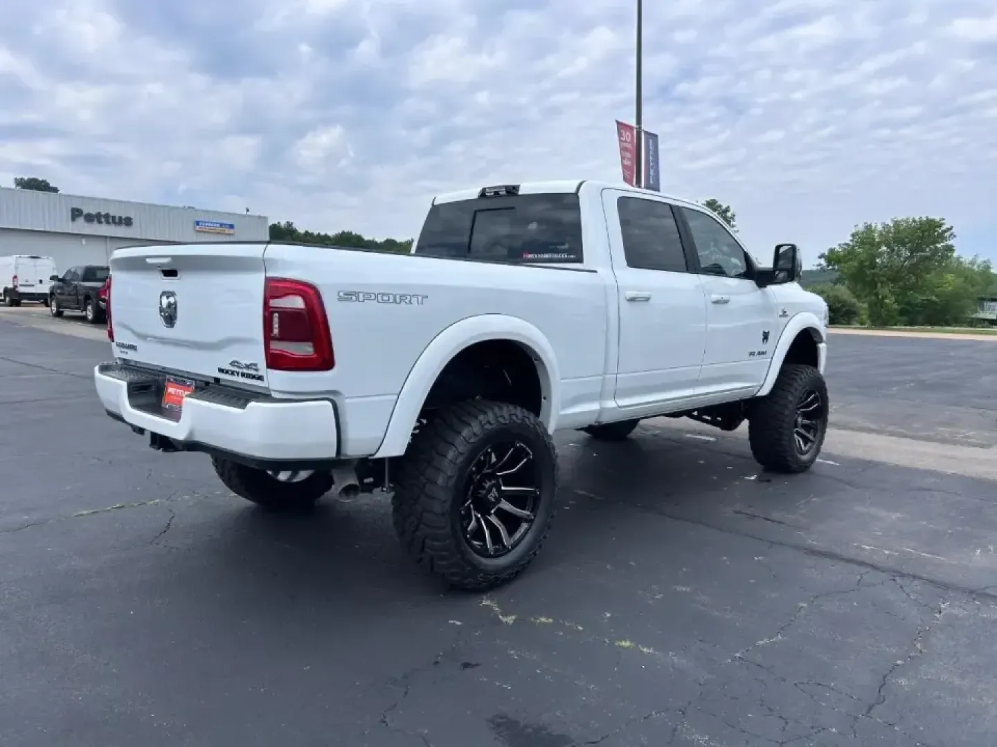 2024 /Black Leather Ram 2500 Laramie (3C6UR5FL2RG) with an Straight 6 Turbocharged Diesel engine, 6A transmission, located at 970 Woodlawn Dr., Farmington, MO, 63640, (573) 431-7800, 37.825642, -90.468674 - **Unleash Your Adventurous Spirit with the 2024 Ram 2500 Laramie at Pettus CDJR Farmington!**<br /> <br /> Ready to take your journey to new heights? Discover the perfect blend of rugged capability and luxurious comfort with the 2024 Ram 2500 Laramie. Ideal for weekend adventures, family road trips, - Photo#2