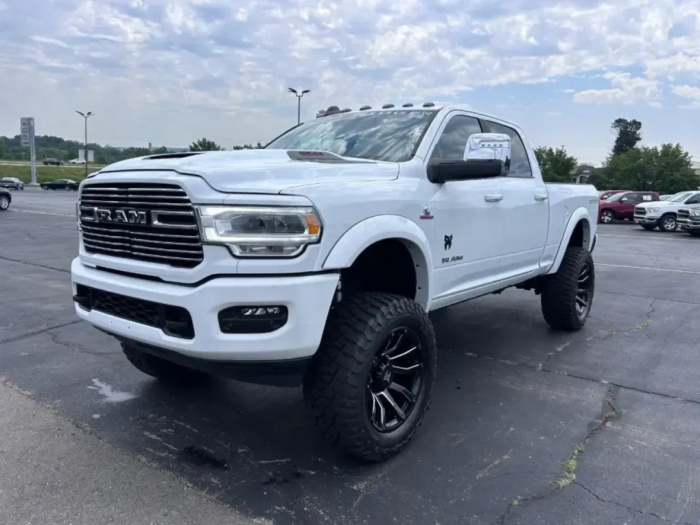 2024 /Black Leather Ram 2500 Laramie (3C6UR5FL2RG) with an Straight 6 Turbocharged Diesel engine, 6A transmission, located at 970 Woodlawn Dr., Farmington, MO, 63640, (573) 431-7800, 37.825642, -90.468674 - **Unleash Your Adventurous Spirit with the 2024 Ram 2500 Laramie at Pettus CDJR Farmington!**<br /> <br /> Ready to take your journey to new heights? Discover the perfect blend of rugged capability and luxurious comfort with the 2024 Ram 2500 Laramie. Ideal for weekend adventures, family road trips, - Photo#6