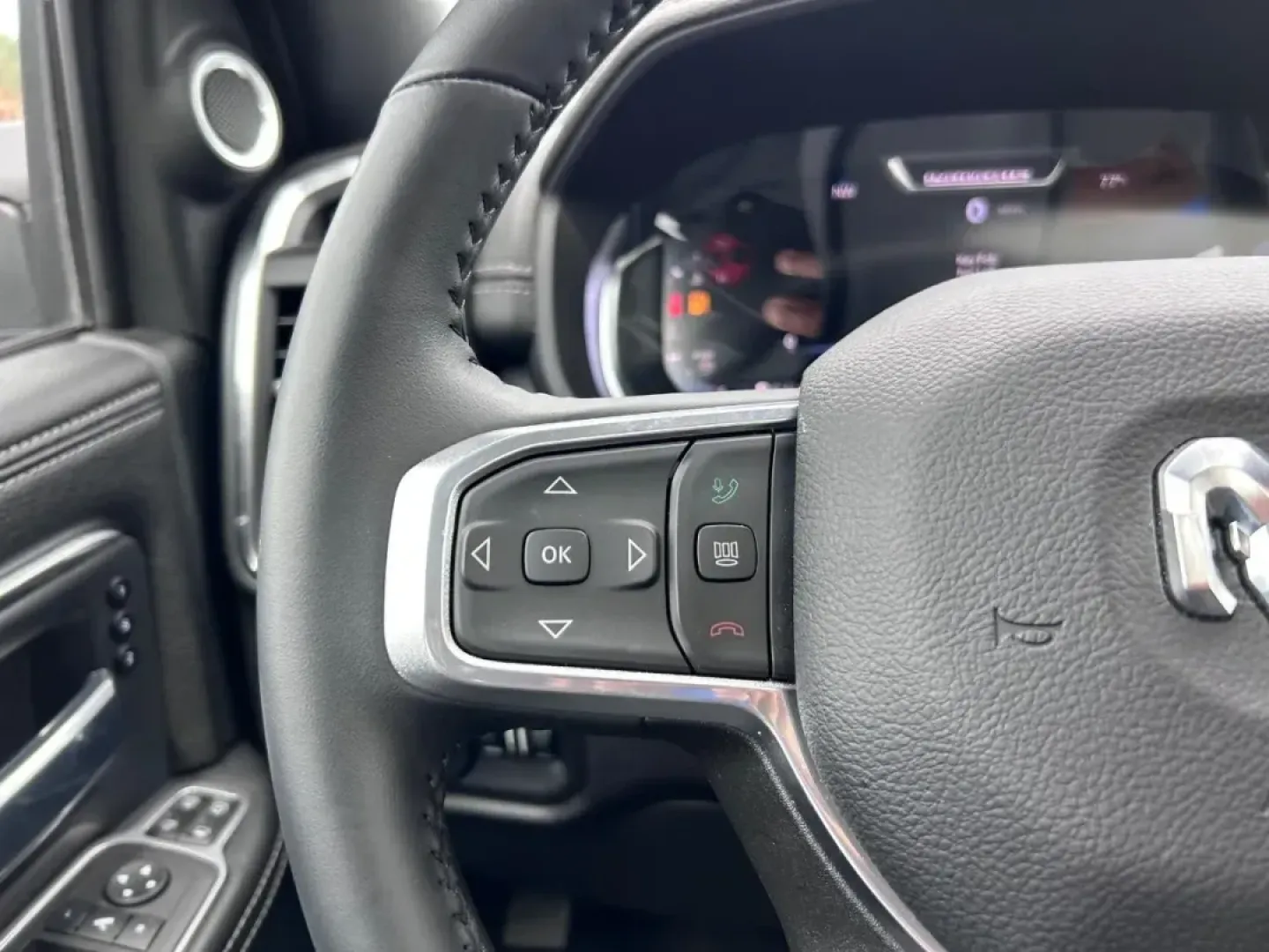 2024 /Black Leather Ram 2500 Laramie (3C6UR5FL3RG) with an Straight 6 Turbocharged Diesel engine, located at 970 Woodlawn Dr., Farmington, MO, 63640, (573) 431-7800, 37.825642, -90.468674 - **Elevate Your Adventures in the 2024 Ram 2500 Laramie - Perfect for Work and Play!**<br /> <br /> Are you in search of a dependable truck that can effortlessly handle both work duties and weekend escapades? Look no further than the stunning 2024 Ram 2500 Laramie, available now at Pettus CDJR Farmin - Photo#16