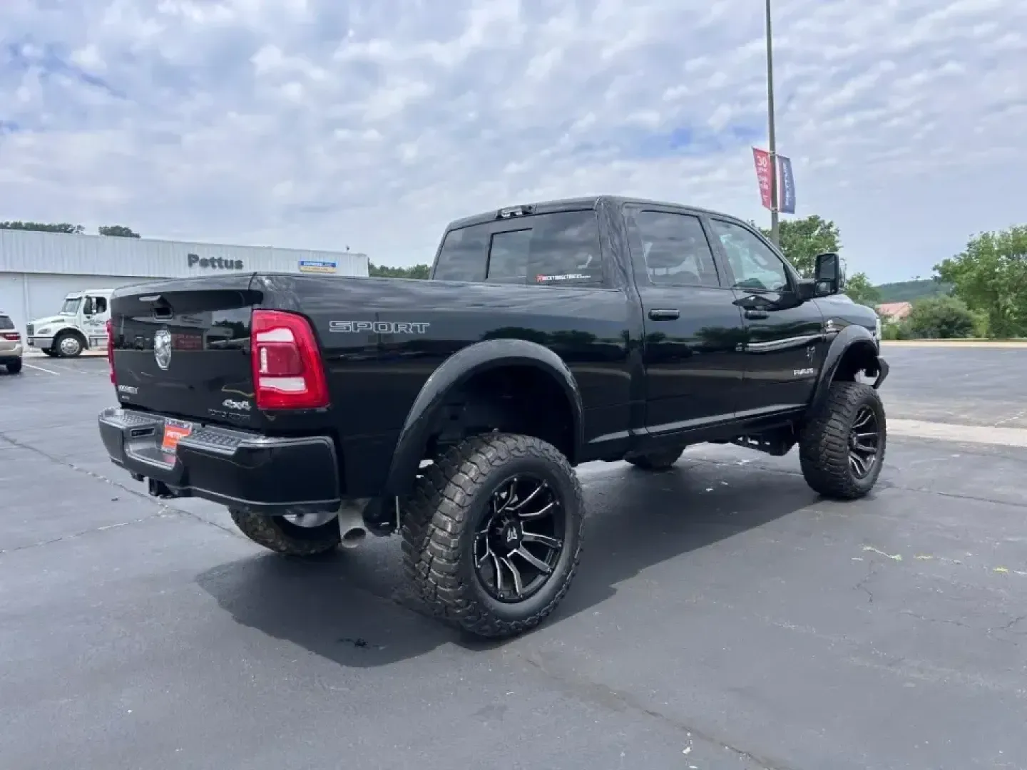 2024 /Black Leather Ram 2500 Laramie (3C6UR5FL3RG) with an Straight 6 Turbocharged Diesel engine, 6A transmission, located at 970 Woodlawn Dr., Farmington, MO, 63640, (573) 431-7800, 37.825642, -90.468674 - **Elevate Your Adventures in the 2024 Ram 2500 Laramie - Perfect for Work and Play!**<br /> <br /> Are you in search of a dependable truck that can effortlessly handle both work duties and weekend escapades? Look no further than the stunning 2024 Ram 2500 Laramie, available now at Pettus CDJR Farmin - Photo#6