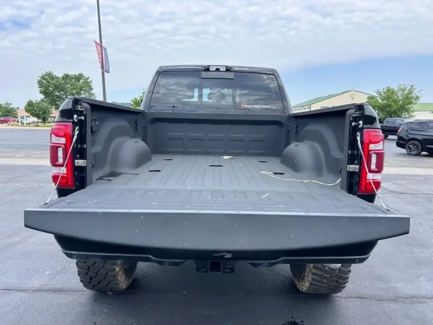 2024 /Black Leather Ram 2500 Laramie (3C6UR5FL3RG) with an Straight 6 Turbocharged Diesel engine, 6A transmission, located at 970 Woodlawn Dr., Farmington, MO, 63640, (573) 431-7800, 37.825642, -90.468674 - **Elevate Your Adventures in the 2024 Ram 2500 Laramie - Perfect for Work and Play!**<br /> <br /> Are you in search of a dependable truck that can effortlessly handle both work duties and weekend escapades? Look no further than the stunning 2024 Ram 2500 Laramie, available now at Pettus CDJR Farmin - Photo#8