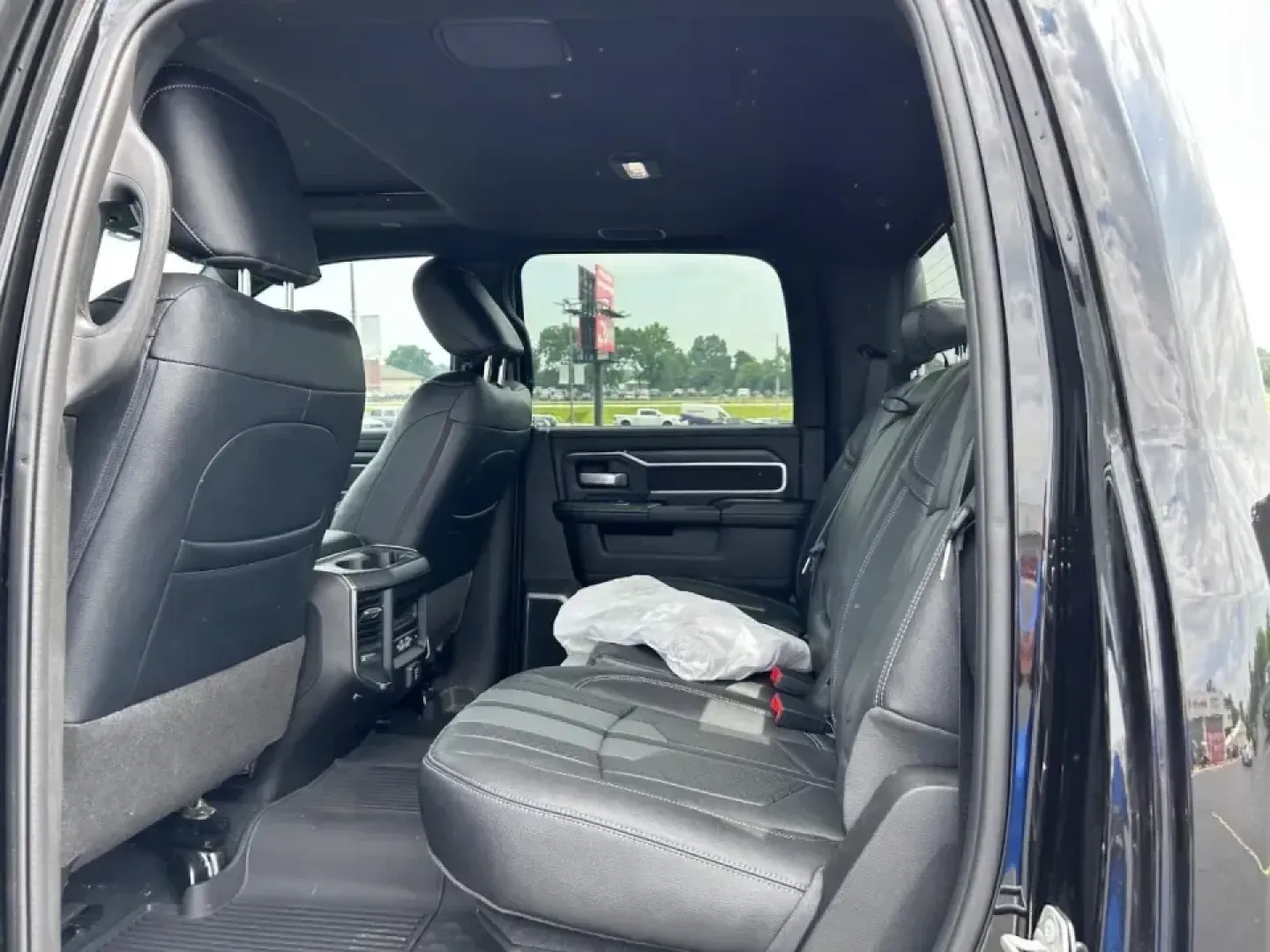2024 /Black Leather Ram 2500 Laramie (3C6UR5FL3RG) with an Straight 6 Turbocharged Diesel engine, 6A transmission, located at 970 Woodlawn Dr., Farmington, MO, 63640, (573) 431-7800, 37.825642, -90.468674 - **Elevate Your Adventures in the 2024 Ram 2500 Laramie - Perfect for Work and Play!**<br /> <br /> Are you in search of a dependable truck that can effortlessly handle both work duties and weekend escapades? Look no further than the stunning 2024 Ram 2500 Laramie, available now at Pettus CDJR Farmin - Photo#12