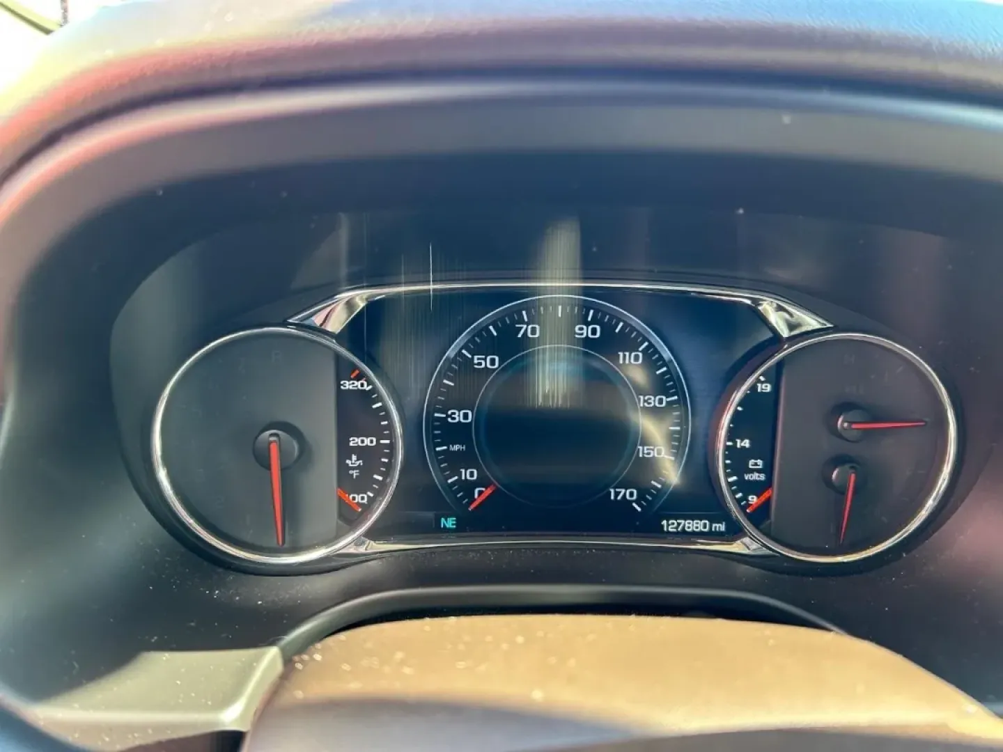 2017 /Cocoa/ Shale Leather GMC Acadia Denali (1GKKNPLS6HZ) with an 3.6L V6 / SIDI / DOHC engine, Automatic transmission, located at 970 Woodlawn Dr., Farmington, MO, 63640, (573) 431-7800, 37.825642, -90.468674 - Elevate your family adventures and enhance your daily commuting with this stunning 2017 GMC Acadia Denali, available now at Pettus CDJR Farmington. Located conveniently at 970 Woodlawn Drive, Farmington, MO 63640, our OEM dealership specializes in quality used vehicles, including this exceptional SU - Photo#13