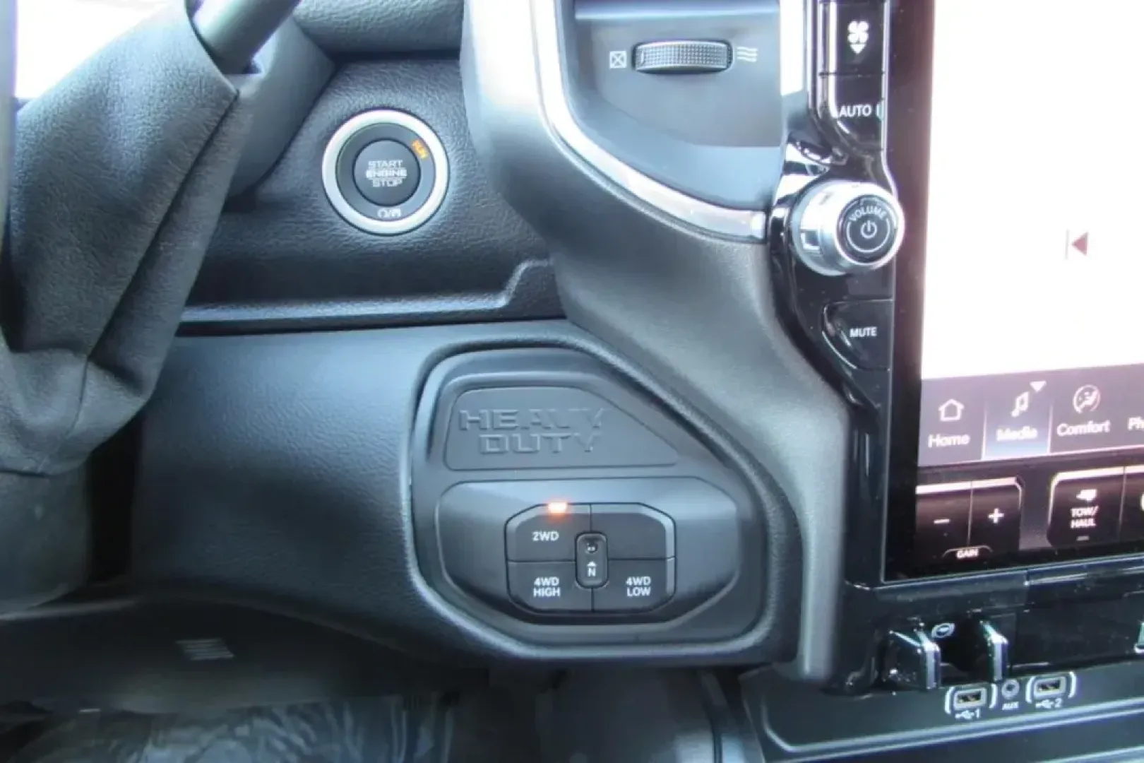 2025 /Black Leather Ram 2500 Laramie (3C63R5NL5SG) with an Other engine, Automatic transmission, located at 12830 Highway 21, De Soto, MO, 63020, (636) 337-7777, 38.153099, -90.573624 - **Discover Your Adventure with the 2025 Ram 2500 Laramie at Pettus CDJR DeSoto!**<br /> <br /> Are you ready to elevate your lifestyle with a vehicle that complements your daily routines and weekend adventures? Look no further than the stunning 2025 Ram 2500 Laramie, now available at Pettus CDJR DeS - Photo#8