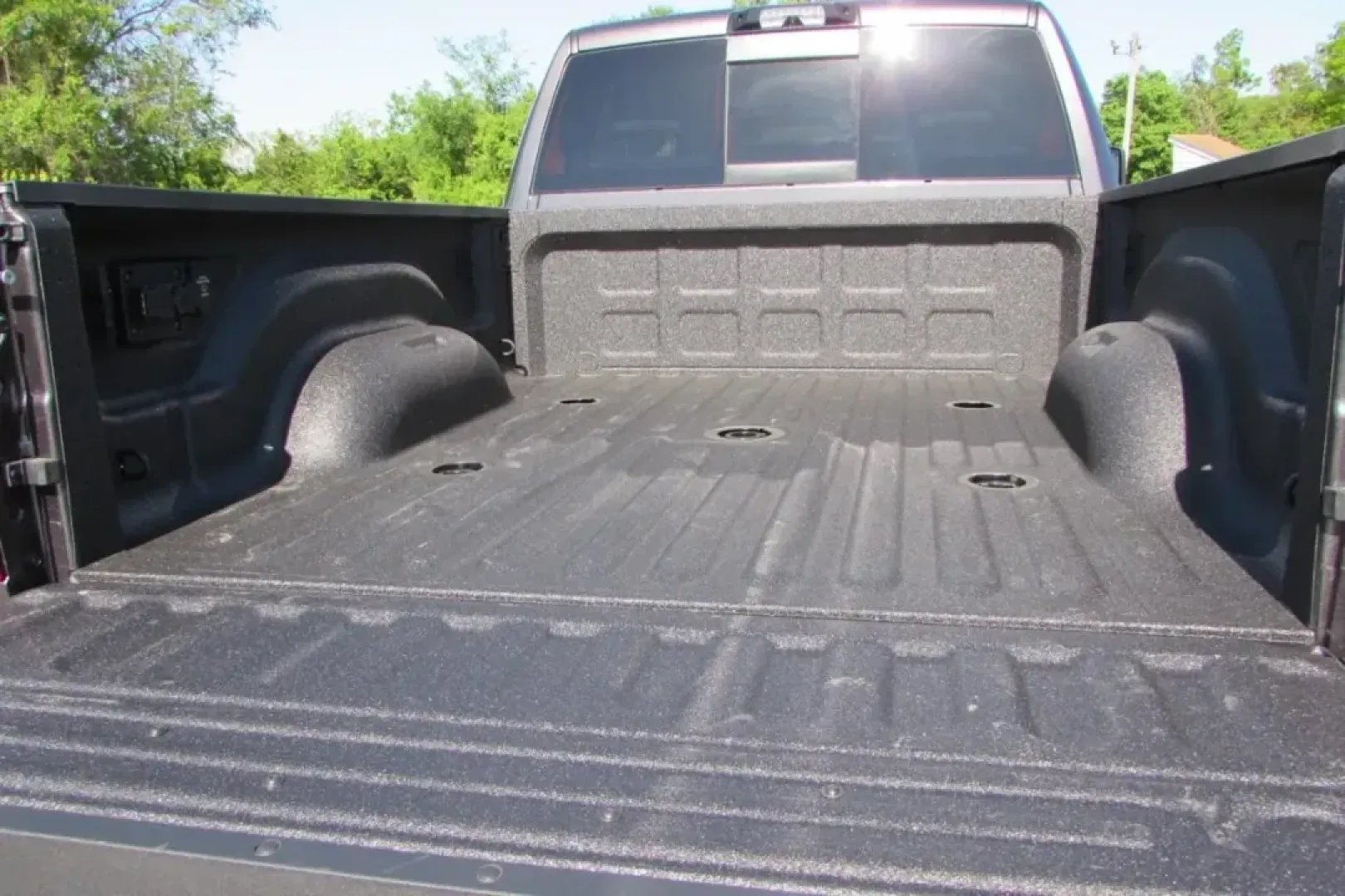 2025 /Black Leather Ram 2500 Laramie (3C63R5NL5SG) with an Other engine, Automatic transmission, located at 12830 Highway 21, De Soto, MO, 63020, (636) 337-7777, 38.153099, -90.573624 - **Discover Your Adventure with the 2025 Ram 2500 Laramie at Pettus CDJR DeSoto!**<br /> <br /> Are you ready to elevate your lifestyle with a vehicle that complements your daily routines and weekend adventures? Look no further than the stunning 2025 Ram 2500 Laramie, now available at Pettus CDJR DeS - Photo#18