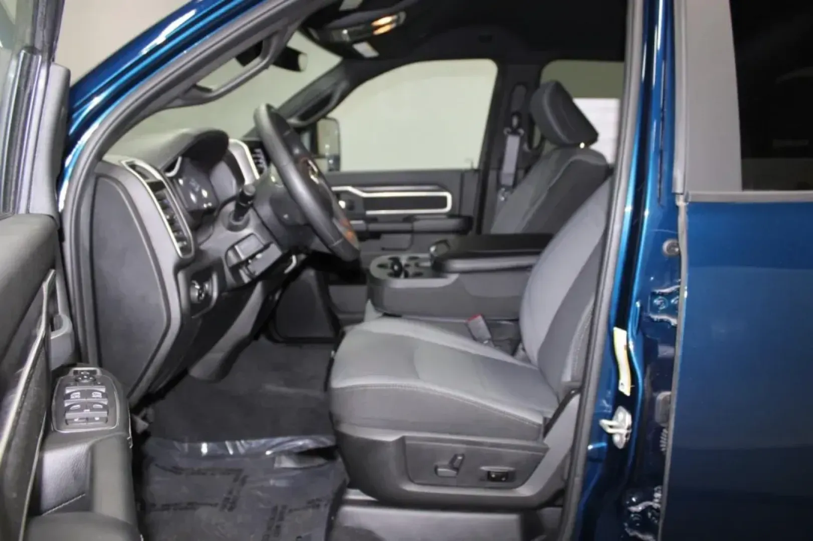 2024 Ram 2500 Big Horn (3C6UR5DL5RG) with an Other engine, located at 12830 Highway 21, De Soto, MO, 63020, (636) 337-7777, 38.153099, -90.573624 - Are you ready to elevate your adventures with a truck that combines power, style, and reliability? Look no further than this stunning 2024 Ram 2500 Big Horn, perfect for both work and play! Whether you're hauling equipment for a weekend project or taking the family on a scenic road trip, this vehicl - Photo#17