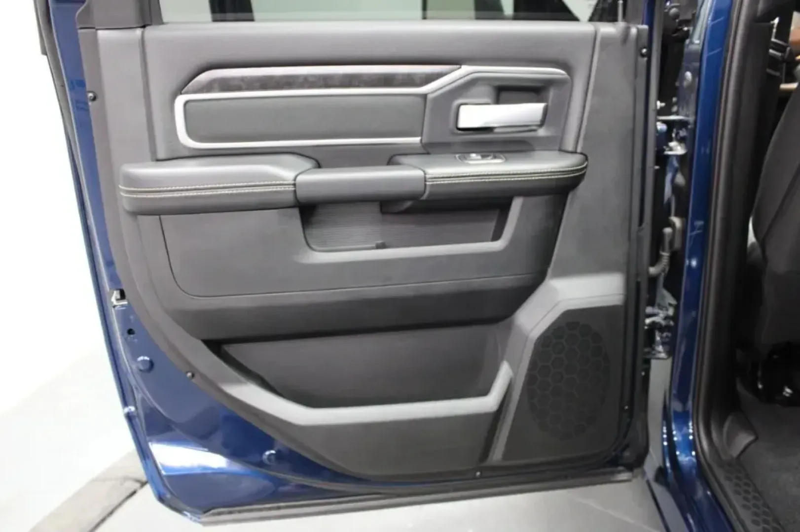 2024 Ram 2500 Big Horn (3C6UR5DL5RG) with an Other engine, located at 12830 Highway 21, De Soto, MO, 63020, (636) 337-7777, 38.153099, -90.573624 - Are you ready to elevate your adventures with a truck that combines power, style, and reliability? Look no further than this stunning 2024 Ram 2500 Big Horn, perfect for both work and play! Whether you're hauling equipment for a weekend project or taking the family on a scenic road trip, this vehicl - Photo#28