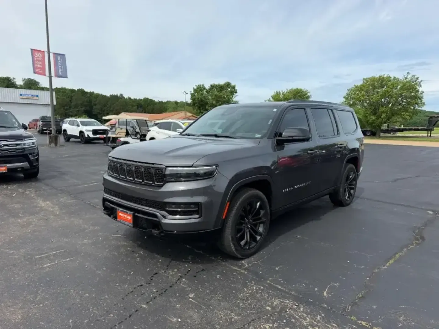 2024 /Global Black Leather Jeep Grand Wagoneer Series II (1C4SJVFP3RS) with an 3.0L I6 Hurricane HO Twin Turbo ESS engine, Automatic transmission, located at 970 Woodlawn Dr., Farmington, MO, 63640, (573) 431-7800, 37.825642, -90.468674 - Built for big weekends, long road trips, and everyday luxury family duty, this **2024 Jeep Grand Wagoneer Series II** is the kind of SUV that turns a simple drive into an event. Whether you're loading up for a lakeside getaway, shuttling kids and friends across town, or commuting in comfort from Far - Photo#7
