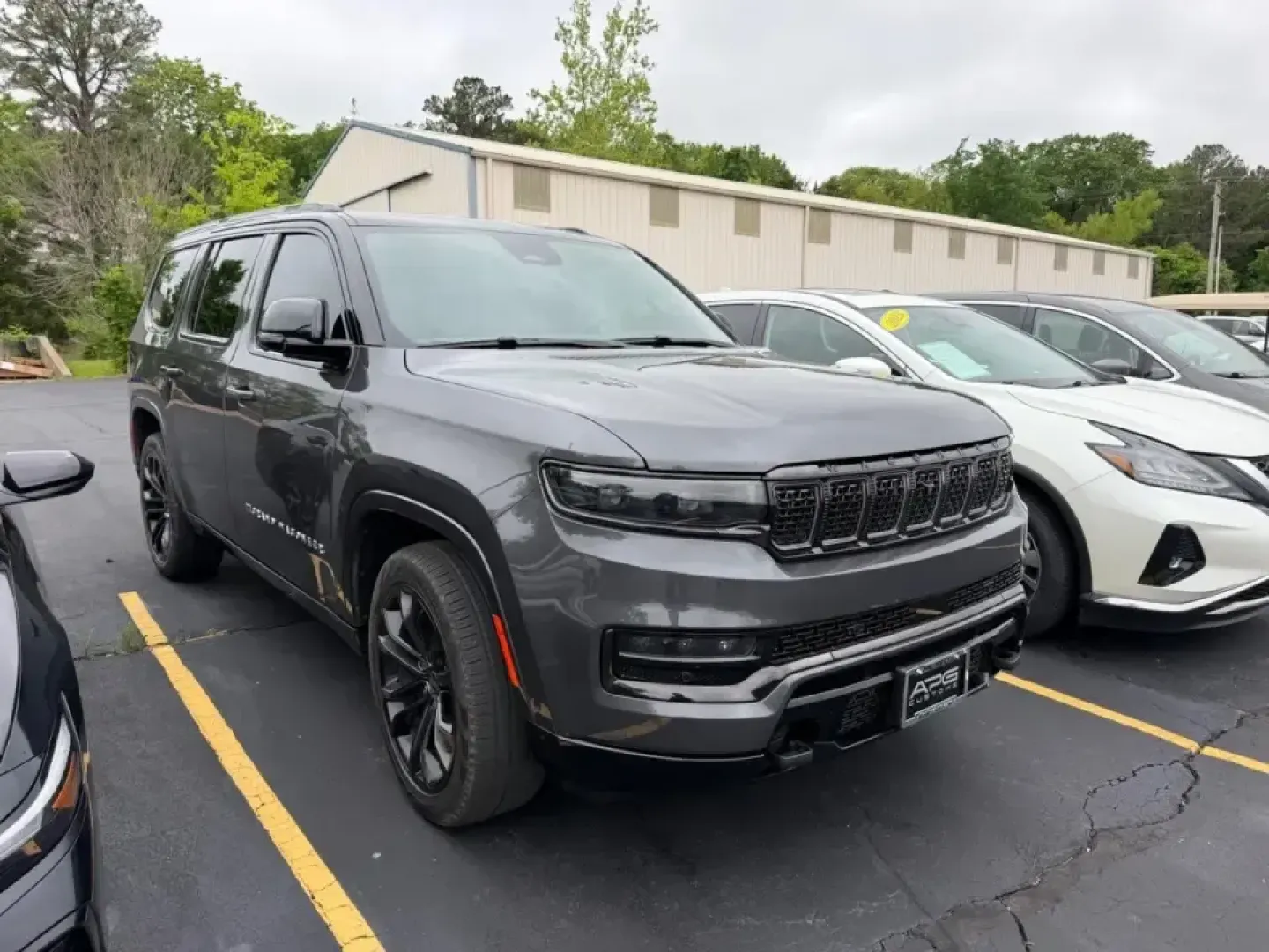 2024 /Global Black Leather Jeep Grand Wagoneer Series II (1C4SJVFP3RS) with an 3.0L I6 Hurricane HO Twin Turbo ESS engine, Automatic transmission, located at 970 Woodlawn Dr., Farmington, MO, 63640, (573) 431-7800, 37.825642, -90.468674 - Built for big weekends, long road trips, and everyday luxury family duty, this **2024 Jeep Grand Wagoneer Series II** is the kind of SUV that turns a simple drive into an event. Whether you're loading up for a lakeside getaway, shuttling kids and friends across town, or commuting in comfort from Far - Photo#2