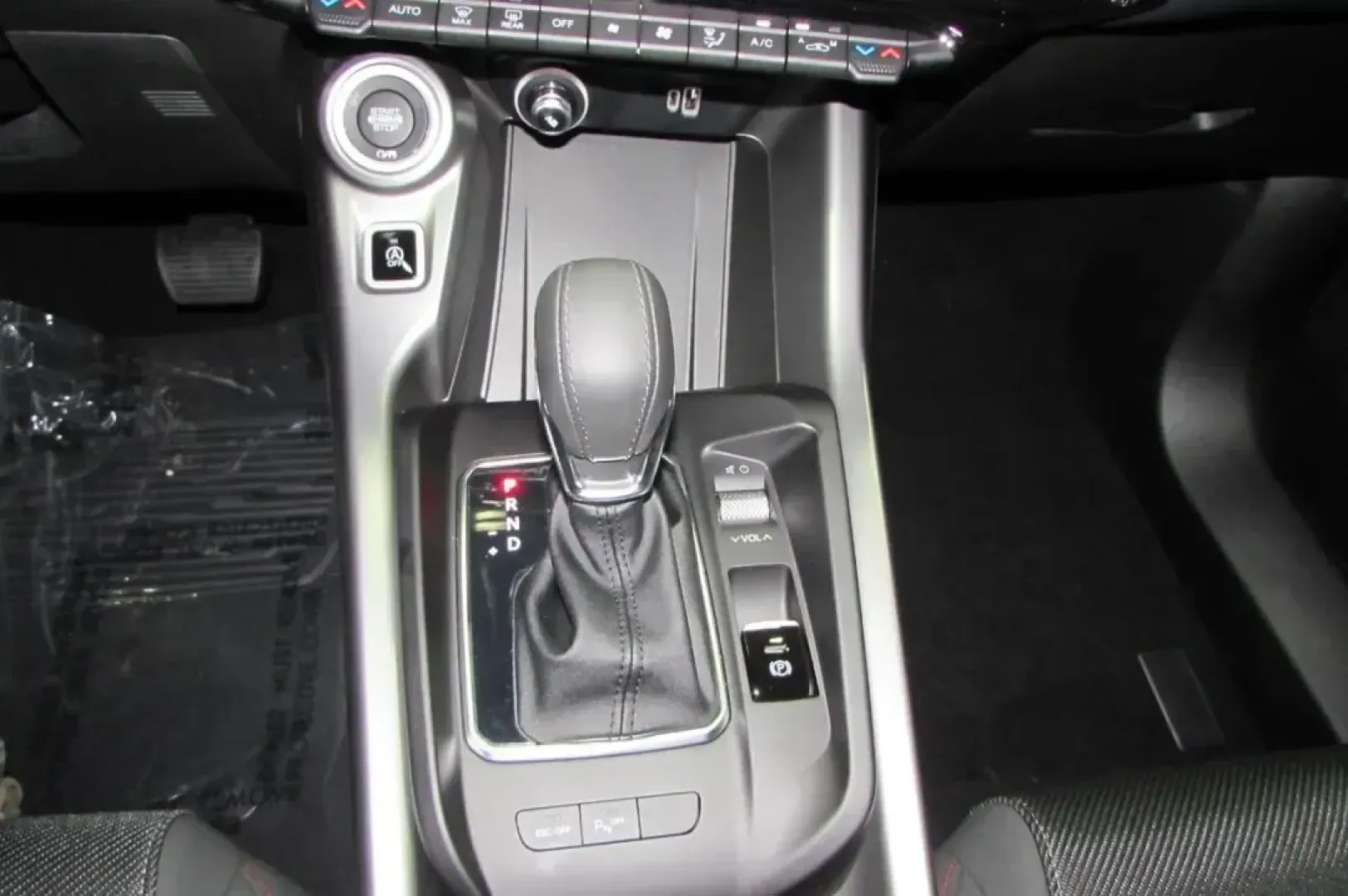 2024 Dodge Hornet (ZACNDFAN7R3) with an 2.0L I4 DOHC DI Turbo engine, Automatic transmission, located at 12830 Highway 21, De Soto, MO, 63020, (636) 337-7777, 38.153099, -90.573624 - Are you ready to elevate your family's adventures? The 2024 Dodge Hornet GT is the perfect companion for those who crave style, performance, and versatility-all while juggling busy schedules and family needs. Whether you're navigating daily commutes or embarking on weekend getaways, this SUV is desi - Photo#18