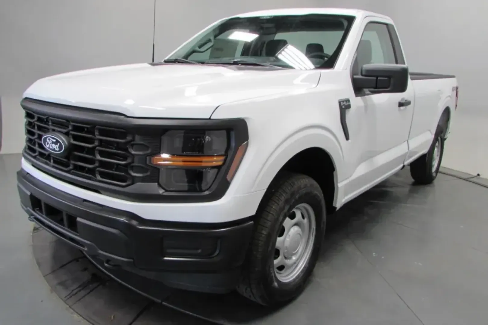 2025 /Black w/Medium Dark Slate Clot Ford F-150 XL (1FTMF1LPXSK) with an 2.7L V6 EcoBoost engine, Automatic transmission, located at 12836 Highway 21, De Soto, MO, 63020, (636) 337-7777, 38.151867, -90.575615 - NEW 2025 Ford F-150 XL from Pettus Ford De Soto, De Soto MO. - Photo#2