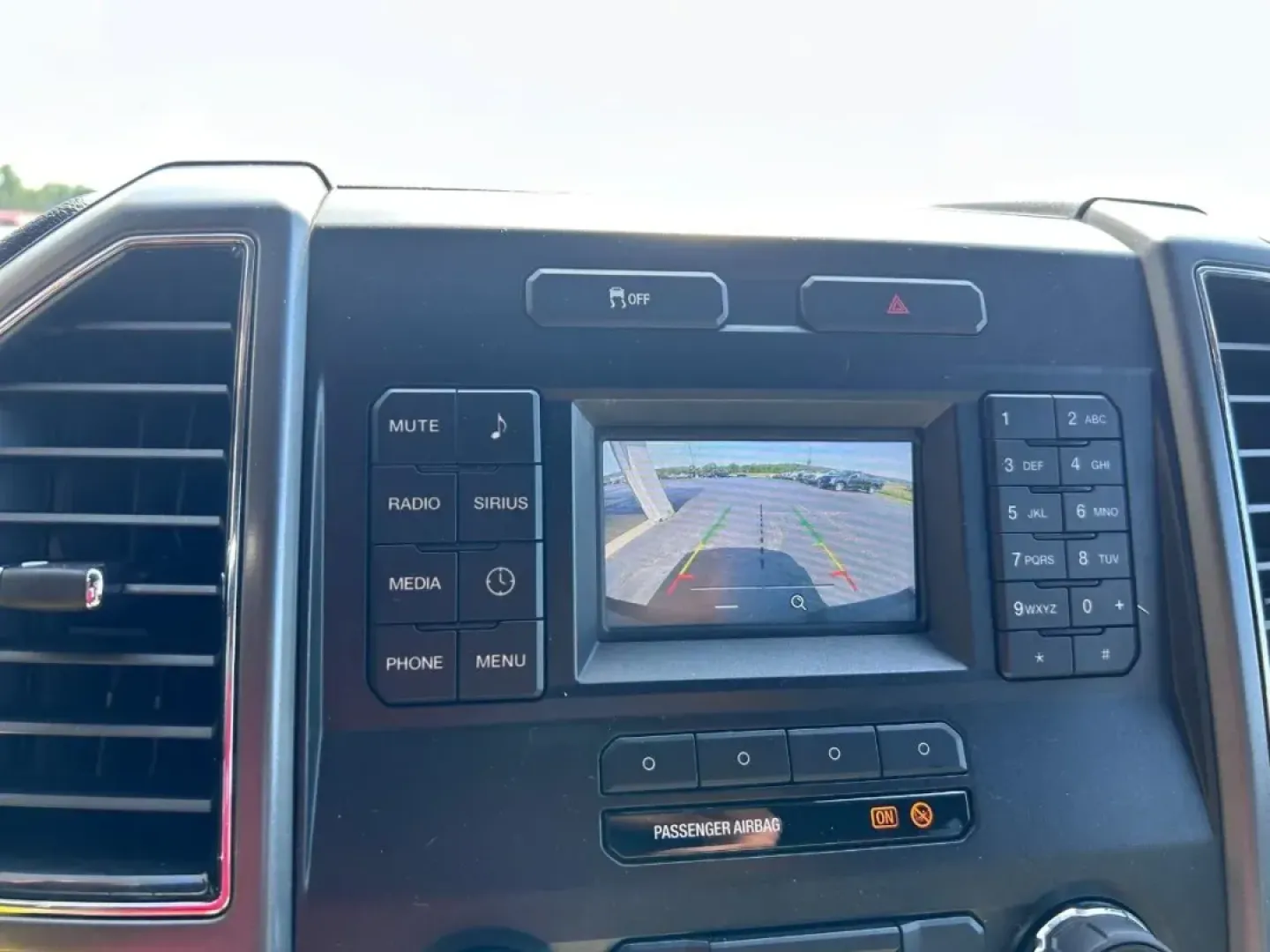 2019 /Medium Earth Gray Cloth Ford F-250SD XLT (1FT7W2B64KE) with an 6.2L 2-Valve SOHC EFI NA V8 Flex-Fuel engine, located at 141 Commercial Dr, Fredericktown, MO, 63645, (573) 783-6432, 37.570087, -90.320648 - **Explore Adventure with the 2019 Ford F-250SD XLT at Pettus Ford Fredericktown!**<br /> <br /> Are you ready to elevate your adventures and tackle any challenge life throws your way? Whether you're a weekend warrior, an outdoor enthusiast, or a busy professional, the 2019 Ford F-250SD XLT is design - Photo#19