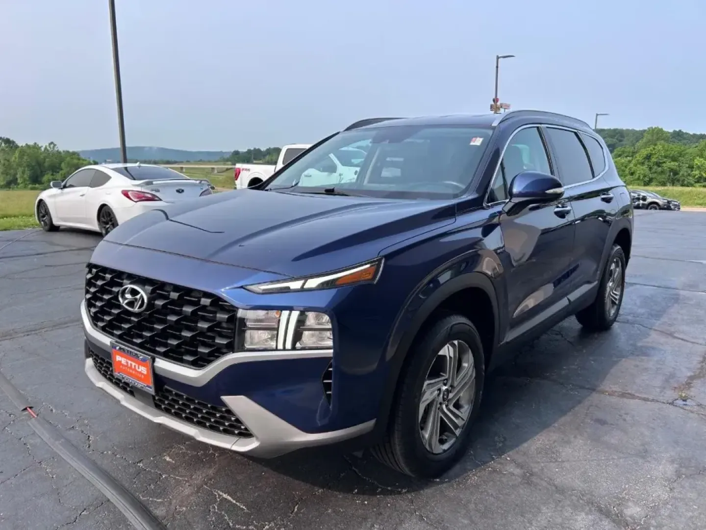 2023 /Gray Cloth Hyundai Santa Fe SEL (5NMS2DAJ2PH) with an 2.5L GDI MPI DOHC 16-Valve I4 engine, Automatic transmission, located at 141 Commercial Dr, Fredericktown, MO, 63645, (573) 783-6432, 37.570087, -90.320648 - **Experience Adventure in Style with the 2023 Hyundai Santa Fe SEL at Pettus Ford Fredericktown!**<br /> <br /> Are you ready to elevate your daily commute or weekend escapades? The 2023 Hyundai Santa Fe SEL is the perfect blend of comfort, style, and versatility, making it an exceptional choice for - Photo#7