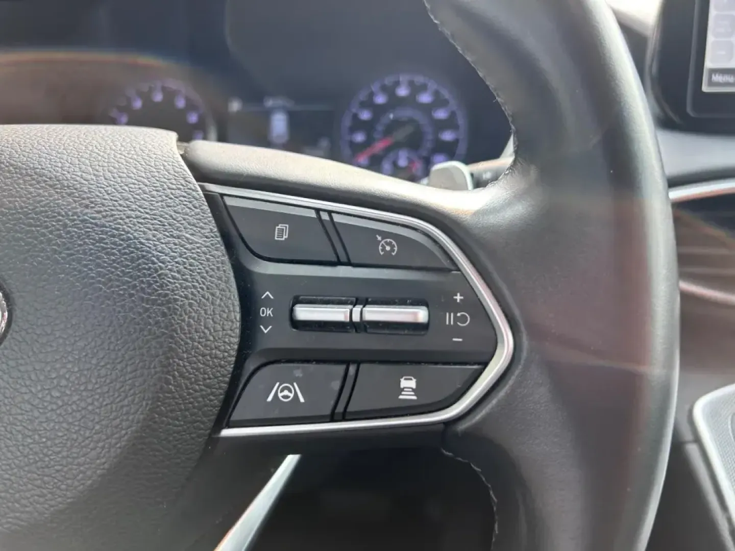 2023 /Gray Cloth Hyundai Santa Fe SEL (5NMS2DAJ2PH) with an 2.5L GDI MPI DOHC 16-Valve I4 engine, Automatic transmission, located at 141 Commercial Dr, Fredericktown, MO, 63645, (573) 783-6432, 37.570087, -90.320648 - **Experience Adventure in Style with the 2023 Hyundai Santa Fe SEL at Pettus Ford Fredericktown!**<br /> <br /> Are you ready to elevate your daily commute or weekend escapades? The 2023 Hyundai Santa Fe SEL is the perfect blend of comfort, style, and versatility, making it an exceptional choice for - Photo#13