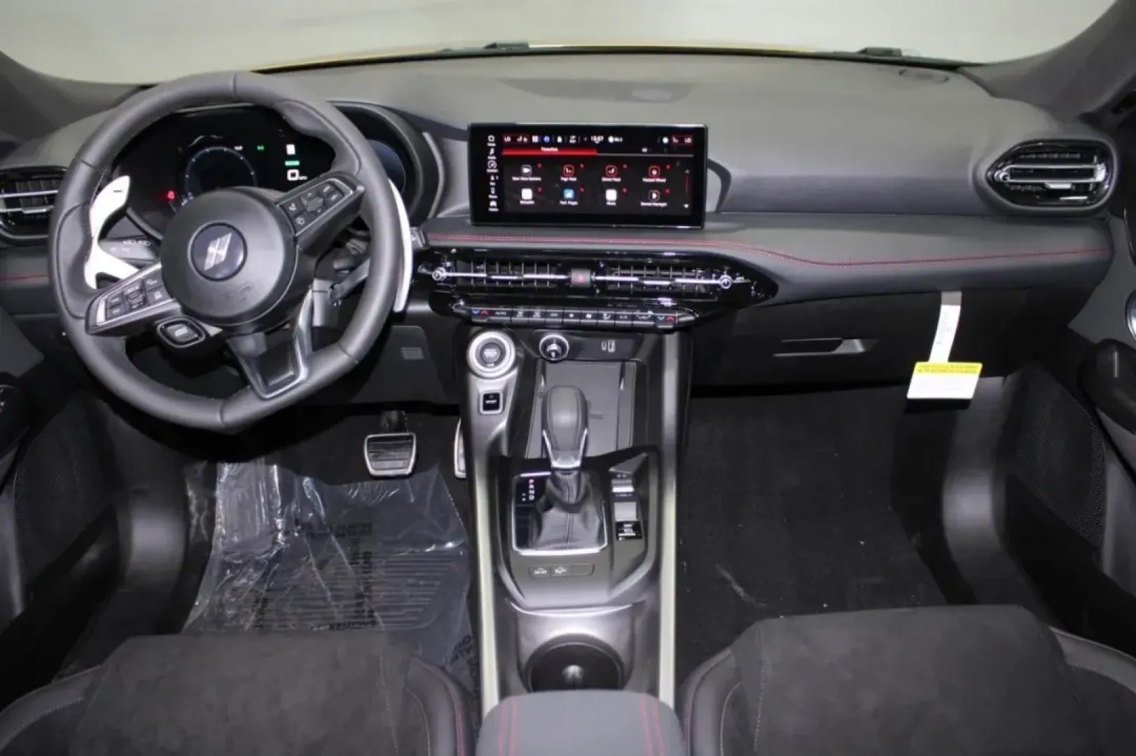 2024 Dodge Hornet R/T Plus (ZACPDFDW7R3) with an Other engine, Automatic transmission, located at 12830 Highway 21, De Soto, MO, 63020, (636) 337-7777, 38.153099, -90.573624 - Discover the perfect blend of power, efficiency, and versatility with the 2024 Dodge Hornet R/T Plus, a stunning SUV that transforms the everyday commute into an extraordinary journey. Whether you're navigating the bustling streets of De Soto or embarking on weekend adventures to nearby attractions, - Photo#12