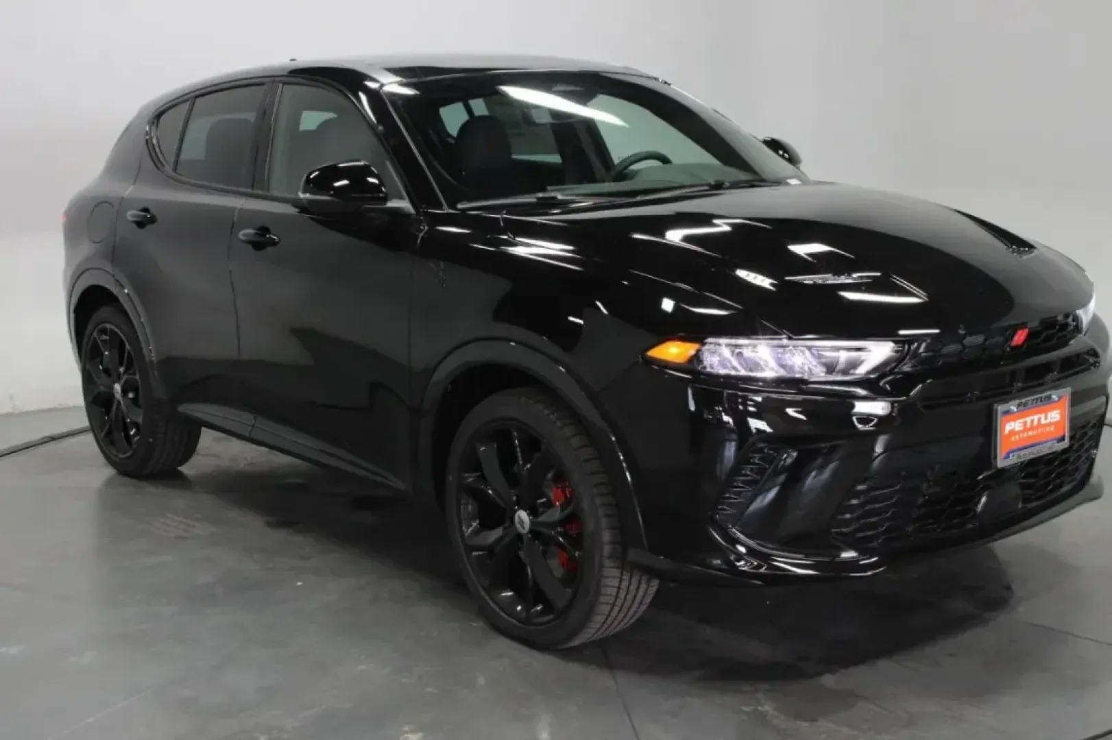 2024 /Black Dodge Hornet R/T Plus (ZACPDFDW9R3) with an 1.3L L4 DOHC 16V HYBRID engine, Automatic transmission, located at 12830 Highway 21, De Soto, MO, 63020, (636) 337-7777, 38.153099, -90.573624 - **Unleash Adventure with the 2024 Dodge Hornet R/T Plus Your Perfect SUV for Every Journey!**<br /> <br /> Are you ready to elevate your driving experience? The 2024 Dodge Hornet R/T Plus is here to meet the needs of modern lifestyles-from weekend family getaways to daily commutes. With its strikin - Photo#0