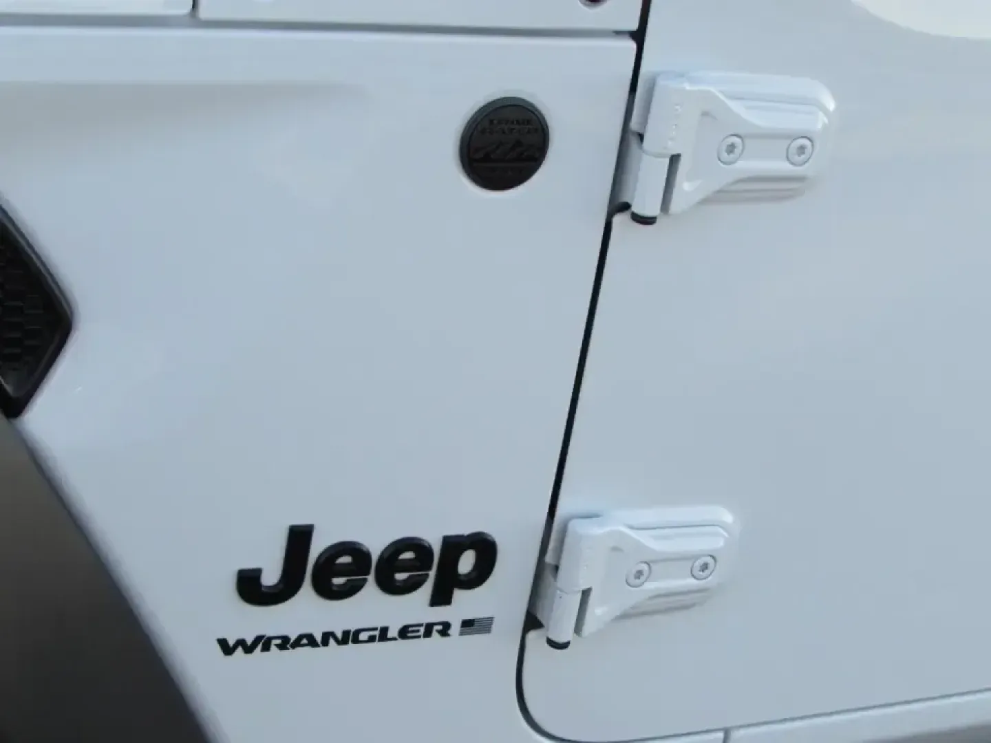 2025 /Black Jeep Wrangler Sport S (1C4PJXAN1SW) with an 2.0L L4 DOHC 16V TURBO engine, 6M transmission, located at 12830 Highway 21, De Soto, MO, 63020, (636) 337-7777, 38.153099, -90.573624 - **Unleash Your Adventurous Spirit with the 2025 Jeep Wrangler Sport S!**<br /> <br /> Are you ready to elevate your outdoor adventures or conquer your daily commute? The 2025 Jeep Wrangler Sport S isn't just an SUV; it's a lifestyle statement that excels in both rugged terrains and urban environment - Photo#9