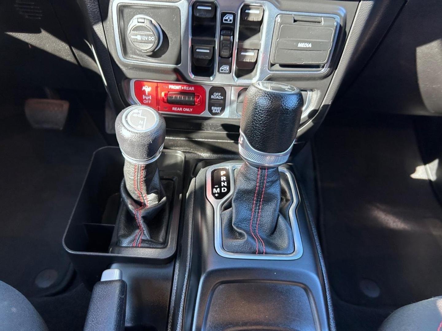 2021 /Black Cloth Jeep Wrangler Unlimited Rubicon (1C4HJXFN2MW) with an 2.0L L4 DOHC 16V TURBO engine, 6A transmission, located at 141 Commercial Dr, Fredericktown, MO, 63645, (573) 783-6432, 37.570087, -90.320648 - USED 2021 Jeep Wrangler Unlimited Rubicon from Pettus CDJR Farmington, Farmington MO. - Photo#15