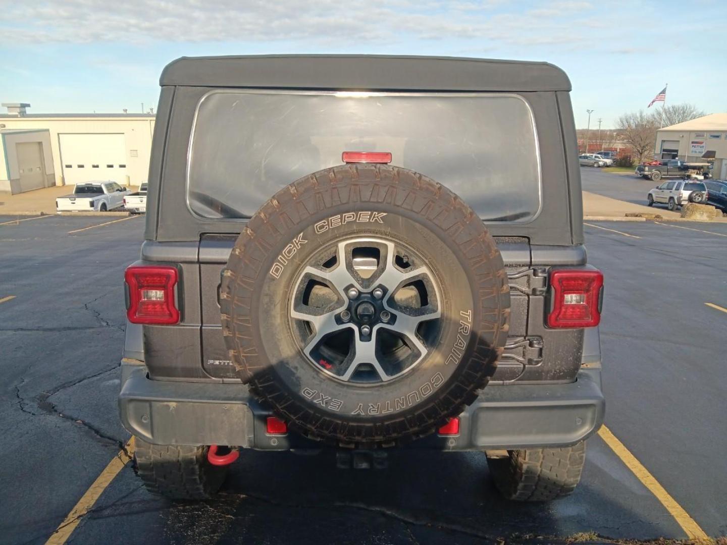 2021 /Black Cloth Jeep Wrangler Unlimited Rubicon (1C4HJXFN2MW) with an 2.0L L4 DOHC 16V TURBO engine, 6A transmission, located at 141 Commercial Dr, Fredericktown, MO, 63645, (573) 783-6432, 37.570087, -90.320648 - USED 2021 Jeep Wrangler Unlimited Rubicon from Pettus CDJR Farmington, Farmington MO. - Photo#4