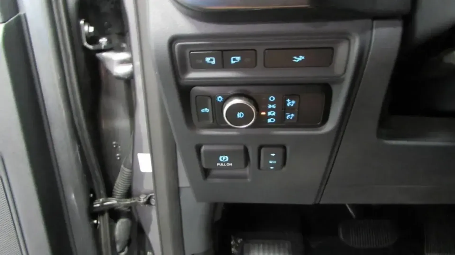 2023 /Black w/Medium Dark Slate Clot Ford F-150 XLT (1FTEX1EP3PF) with an Other engine, Automatic transmission, located at 12836 Highway 21, De Soto, MO, 63020, (636) 337-7777, 38.151867, -90.575615 - **Experience the Thrill of Adventure with the 2023 Ford F-150 XLT at Pettus Ford De Soto!**<br /> <br /> Are you ready to elevate your daily drive with a vehicle that is as versatile as your lifestyle? Whether you're navigating city streets, embarking on weekend adventures, or tackling tough job sit - Photo#18