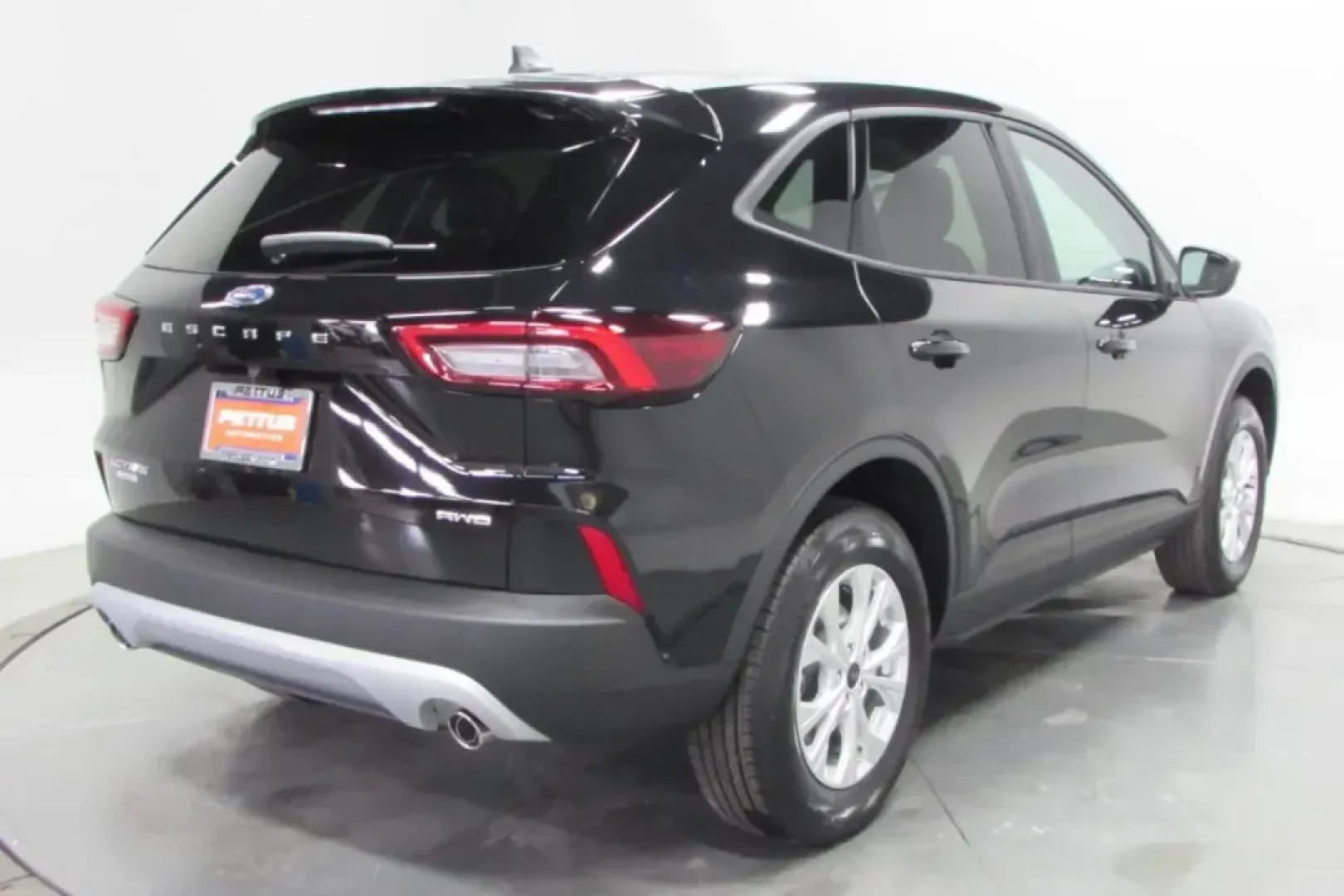 2025 /Space Gray Cloth Ford Escape Active (1FMCU9GN3SU) with an 1.5L EcoBoost engine, Automatic transmission, located at 12836 Highway 21, De Soto, MO, 63020, (636) 337-7777, 38.151867, -90.575615 - **Unleash Adventure in the 2025 Ford Escape: Your Perfect SUV Awaits at Pettus Ford De Soto!**<br /> <br /> Are you ready to elevate your daily commute or embark on weekend adventures with family and friends? The 2025 Ford Escape is here to meet your every need, combining sleek looks, advanced techn - Photo#7