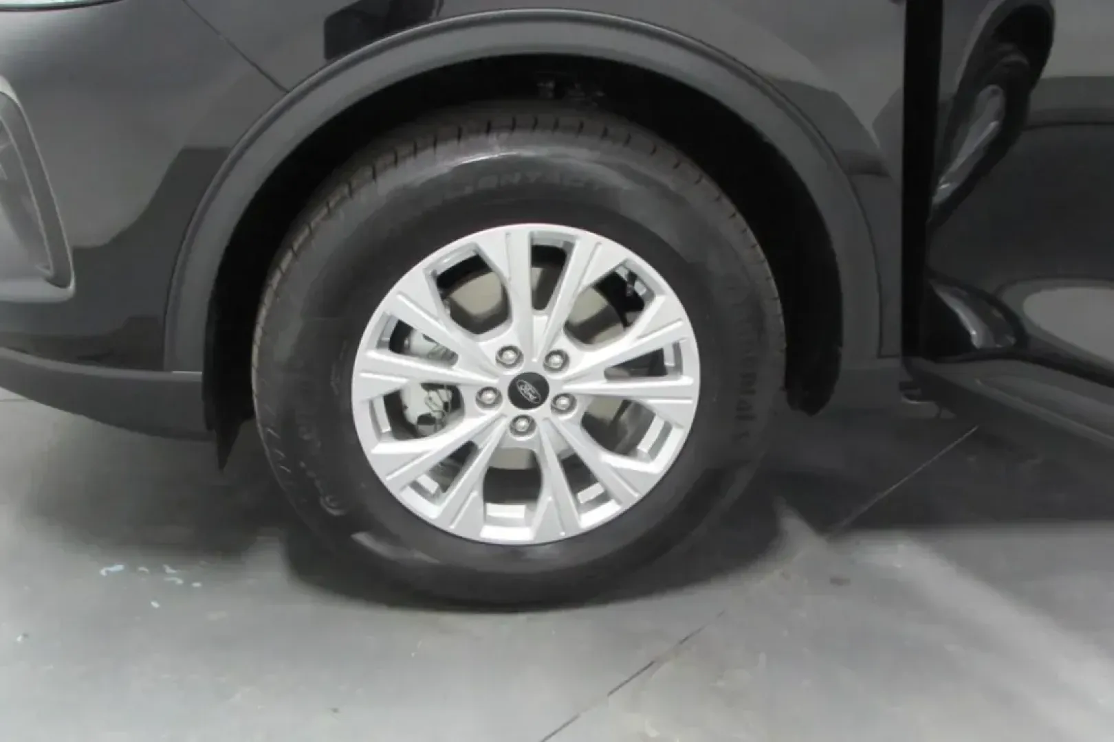 2025 /Space Gray Cloth Ford Escape Active (1FMCU9GN3SU) with an 1.5L EcoBoost engine, Automatic transmission, located at 12836 Highway 21, De Soto, MO, 63020, (636) 337-7777, 38.151867, -90.575615 - **Unleash Adventure in the 2025 Ford Escape: Your Perfect SUV Awaits at Pettus Ford De Soto!**<br /> <br /> Are you ready to elevate your daily commute or embark on weekend adventures with family and friends? The 2025 Ford Escape is here to meet your every need, combining sleek looks, advanced techn - Photo#9