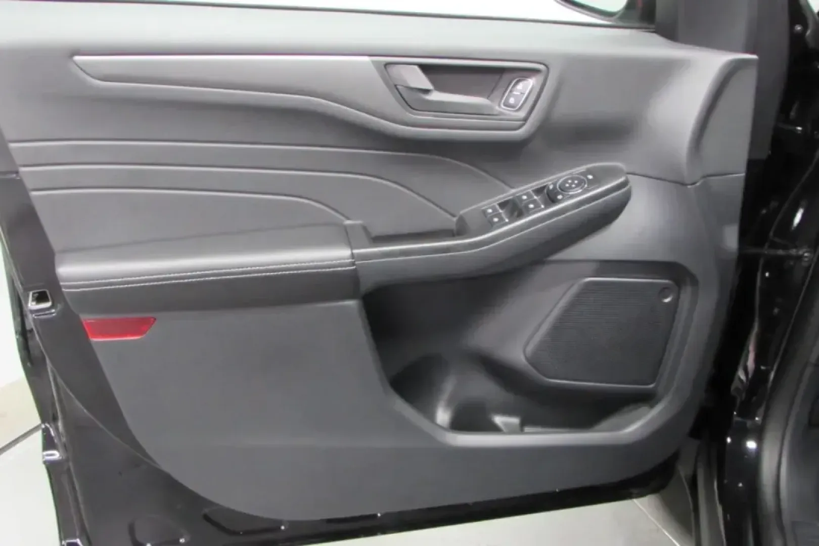 2025 /Space Gray Cloth Ford Escape Active (1FMCU9GN3SU) with an 1.5L EcoBoost engine, Automatic transmission, located at 12836 Highway 21, De Soto, MO, 63020, (636) 337-7777, 38.151867, -90.575615 - **Unleash Adventure in the 2025 Ford Escape: Your Perfect SUV Awaits at Pettus Ford De Soto!**<br /> <br /> Are you ready to elevate your daily commute or embark on weekend adventures with family and friends? The 2025 Ford Escape is here to meet your every need, combining sleek looks, advanced techn - Photo#10