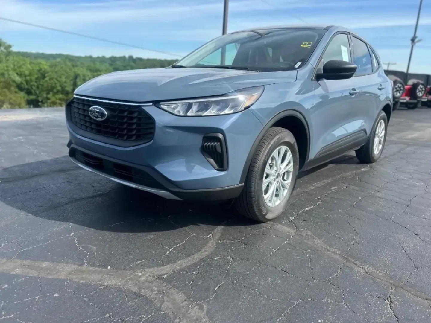 2025 /Space Gray Cloth Ford Escape Active (1FMCU9GN9SU) with an 1.5L EcoBoost engine, Automatic transmission, located at 12836 Highway 21, De Soto, MO, 63020, (636) 337-7777, 38.151867, -90.575615 - **Explore the Open Road with the 2025 Ford Escape: Your Next Adventure Awaits!**<br /> <br /> Are you ready to elevate your driving experience? Whether you're commuting to work, navigating city streets, or embarking on weekend getaways, the 2025 Ford Escape is the perfect companion for every journey - Photo#27