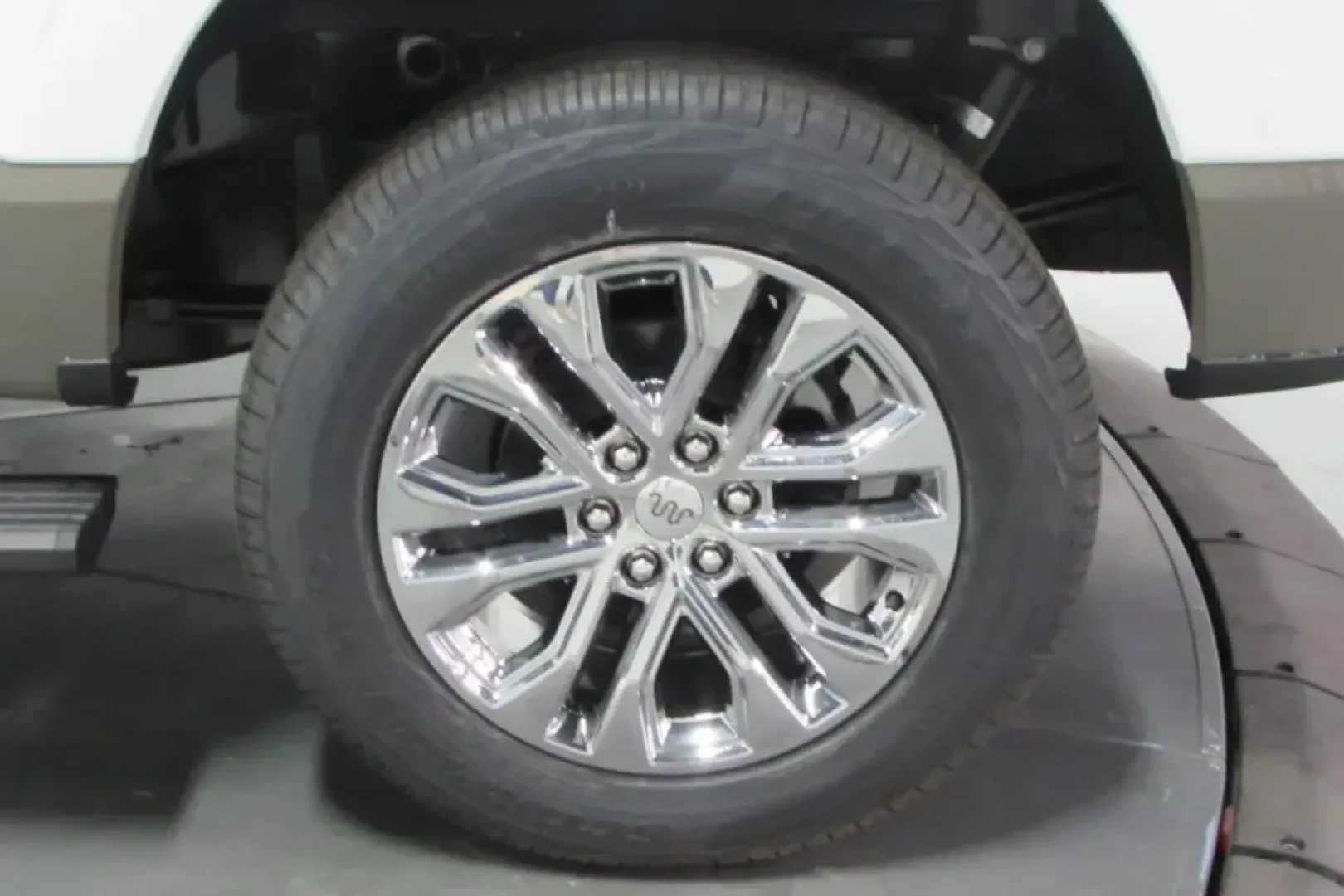 2025 /Java Leather Ford F-150 King Ranch (1FTFW6LD5SF) with an 3.5L V6 Turbocharged engine, located at 12836 Highway 21, De Soto, MO, 63020, (636) 337-7777, 38.151867, -90.575615 - **Unleash Adventure with the 2025 Ford F-150 King Ranch Now Available at Pettus Ford De Soto!**<br /> <br /> Are you ready to elevate your outdoor adventures or conquer your daily commute with style and power? Look no further than the stunning 2025 Ford F-150 King Ranch, available now at Pettus For - Photo#10