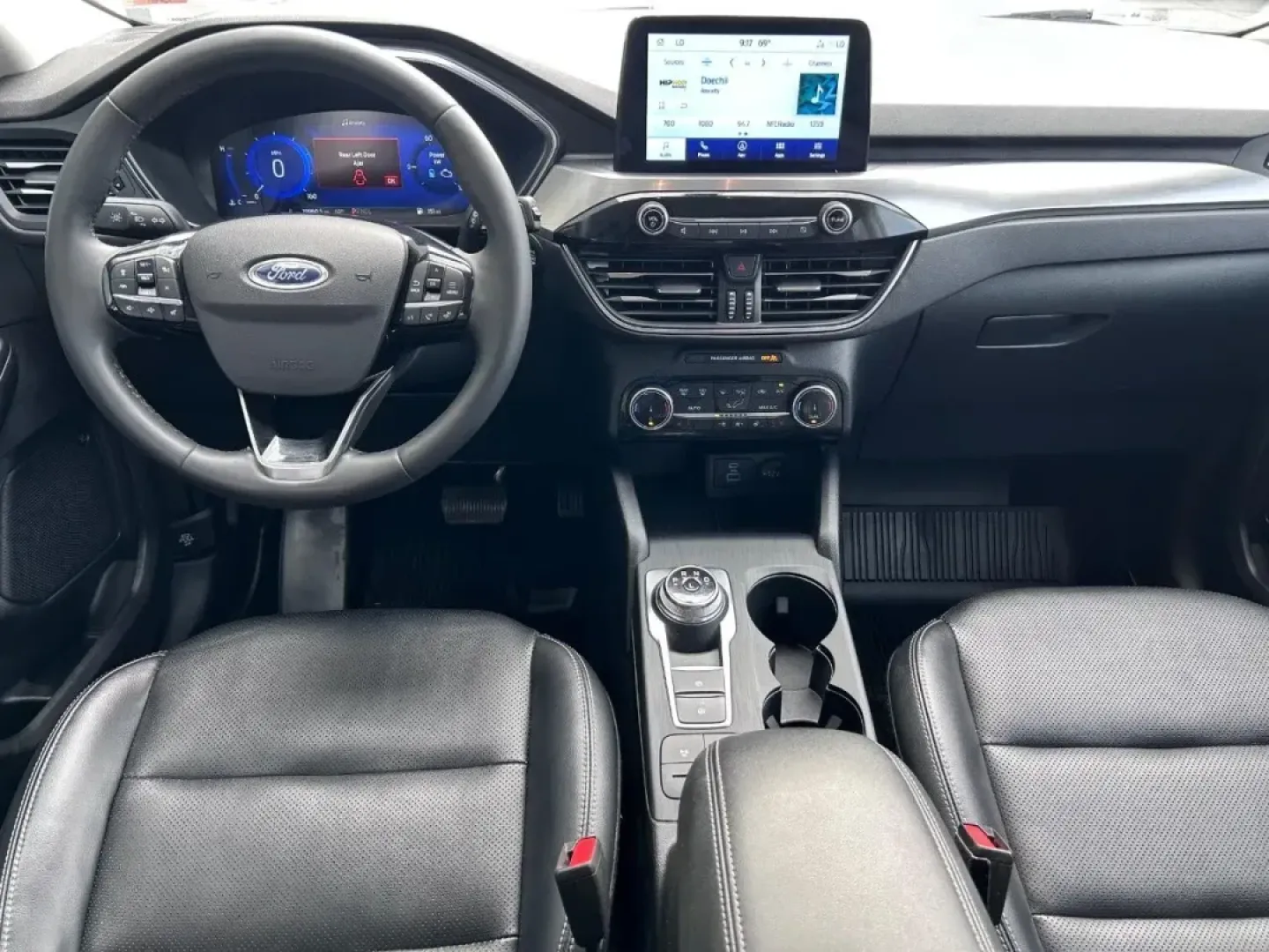 2022 /Ebony Leather Ford Escape Hybrid Titanium (1FMCU9DZ5NU) with an 2.5L iVCT Atkinson Cycle I-4 Hybrid engine, Automatic transmission, located at 141 Commercial Dr, Fredericktown, MO, 63645, (573) 783-6432, 37.570087, -90.320648 - USED 2022 Ford Escape Hybrid Titanium from Pettus Ford Fredericktown, Fredericktown MO. - Photo#10