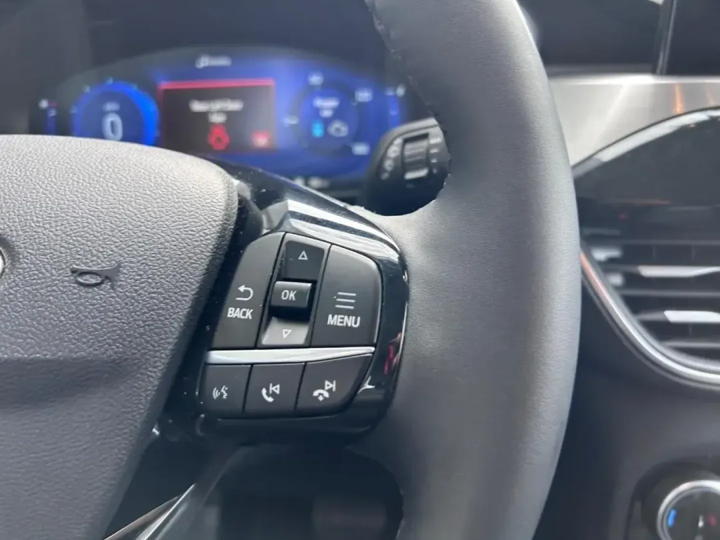 2022 /Ebony Leather Ford Escape Hybrid Titanium (1FMCU9DZ5NU) with an 2.5L iVCT Atkinson Cycle I-4 Hybrid engine, Automatic transmission, located at 141 Commercial Dr, Fredericktown, MO, 63645, (573) 783-6432, 37.570087, -90.320648 - USED 2022 Ford Escape Hybrid Titanium from Pettus Ford Fredericktown, Fredericktown MO. - Photo#13