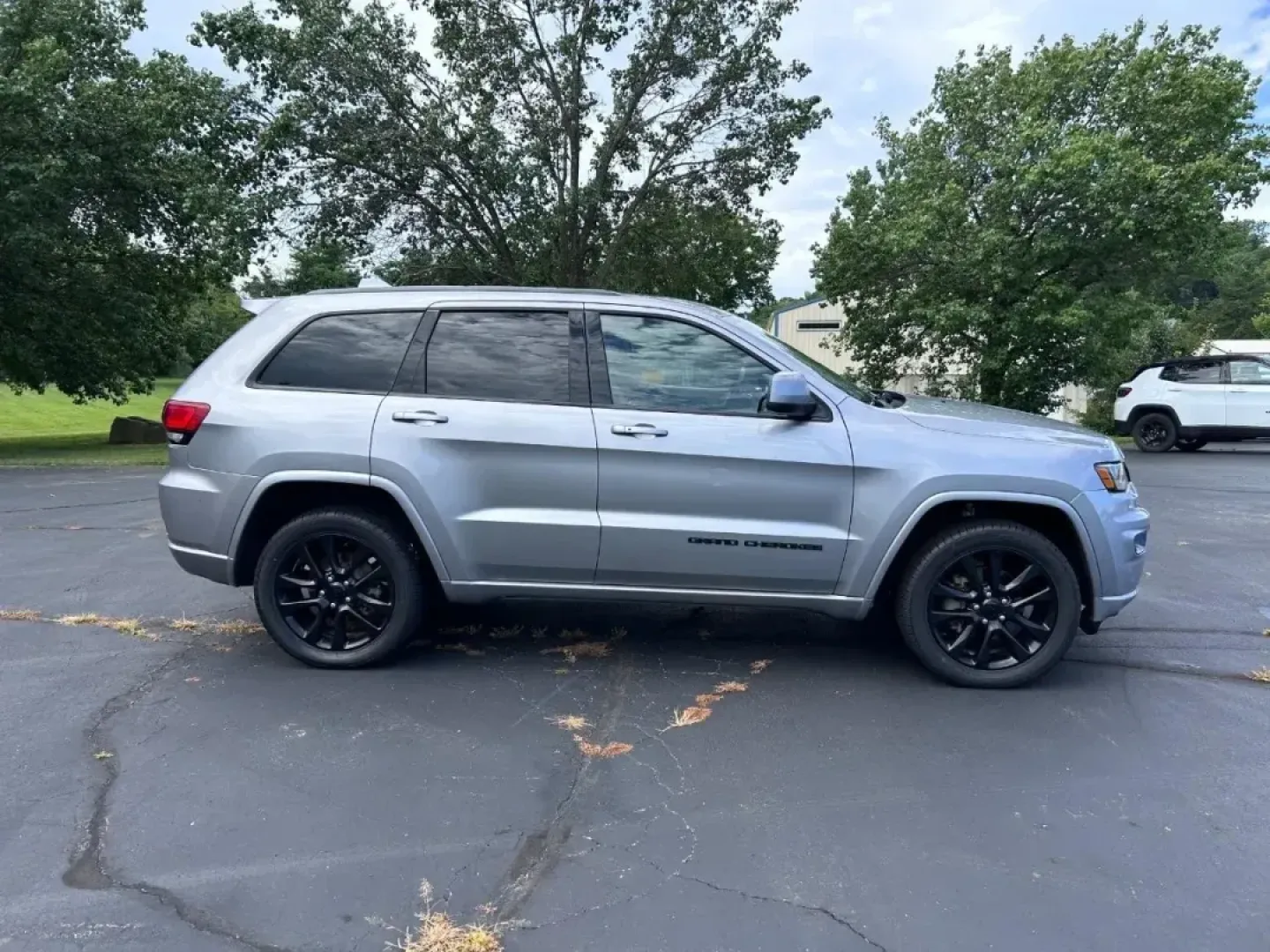 2018 /Black Suede Jeep Grand Cherokee Altitude (1C4RJFAG1JC) with an 3.6L V6 24V VVT UPG I engine, Automatic transmission, located at 970 Woodlawn Dr., Farmington, MO, 63640, (573) 431-7800, 37.825642, -90.468674 - Unlock the ultimate adventure with our stunning 2018 Jeep Grand Cherokee Altitude, perfect for those who crave both versatility and comfort in their daily life. Whether you're navigating the bustling streets of Farmington, MO, or exploring the scenic trails of the Ozarks, this SUV is designed to ele - Photo#1