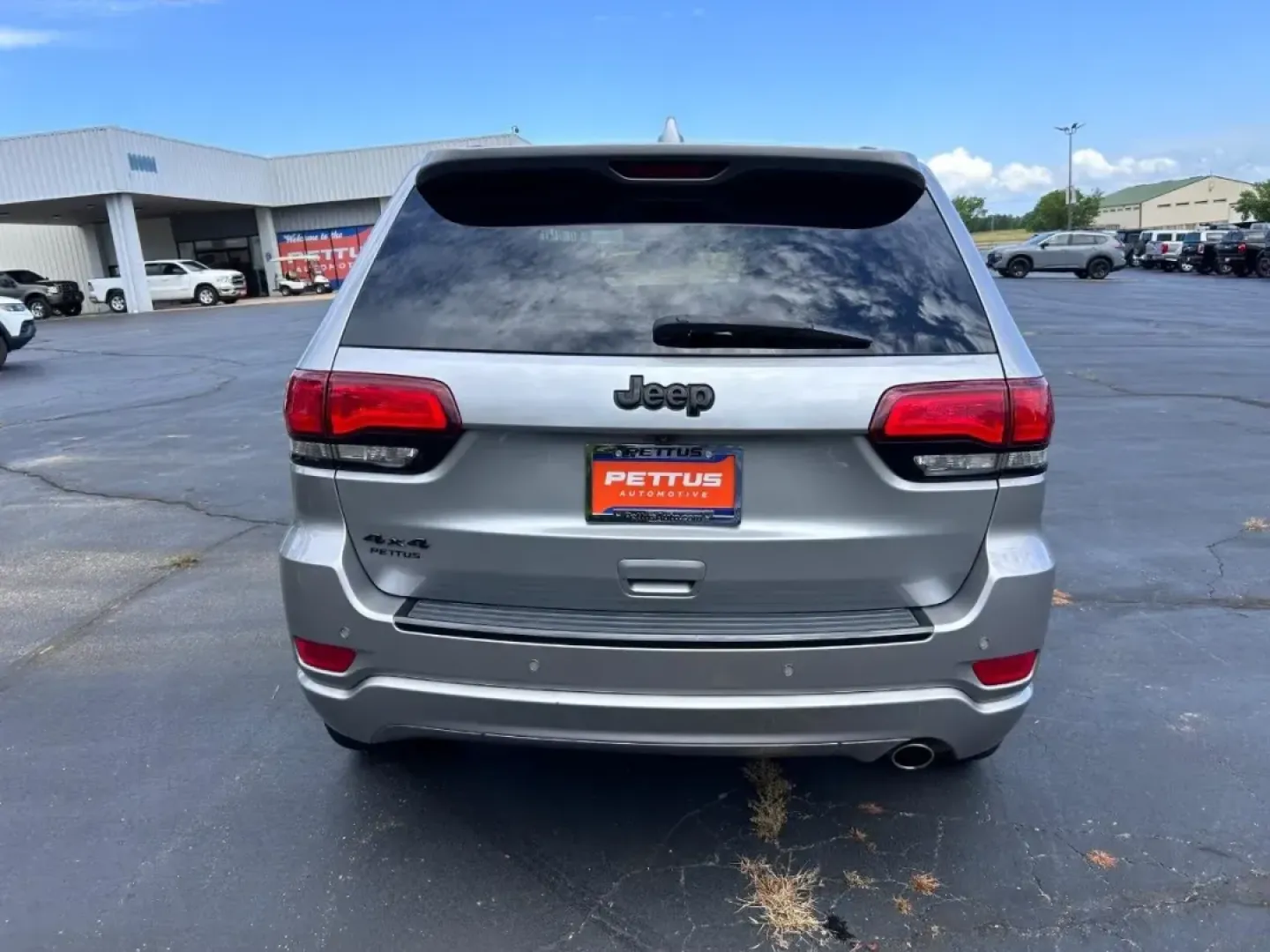 2018 /Black Suede Jeep Grand Cherokee Altitude (1C4RJFAG1JC) with an 3.6L V6 24V VVT UPG I engine, Automatic transmission, located at 970 Woodlawn Dr., Farmington, MO, 63640, (573) 431-7800, 37.825642, -90.468674 - Unlock the ultimate adventure with our stunning 2018 Jeep Grand Cherokee Altitude, perfect for those who crave both versatility and comfort in their daily life. Whether you're navigating the bustling streets of Farmington, MO, or exploring the scenic trails of the Ozarks, this SUV is designed to ele - Photo#3