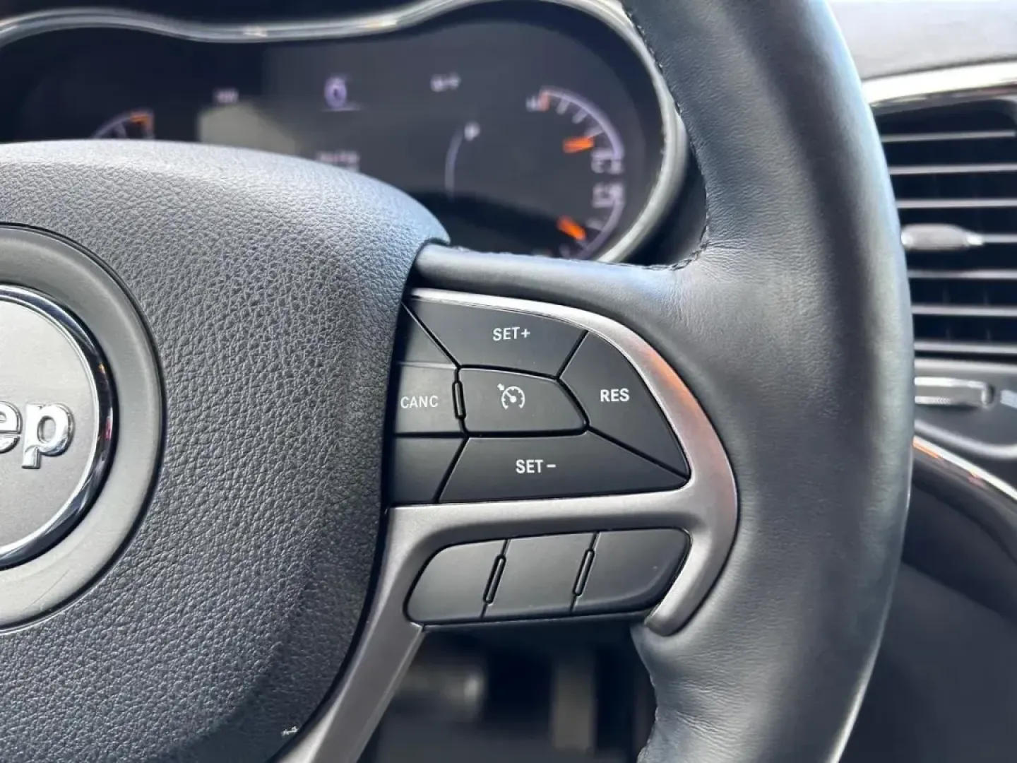 2018 /Black Suede Jeep Grand Cherokee Altitude (1C4RJFAG1JC) with an 3.6L V6 24V VVT UPG I engine, Automatic transmission, located at 970 Woodlawn Dr., Farmington, MO, 63640, (573) 431-7800, 37.825642, -90.468674 - Unlock the ultimate adventure with our stunning 2018 Jeep Grand Cherokee Altitude, perfect for those who crave both versatility and comfort in their daily life. Whether you're navigating the bustling streets of Farmington, MO, or exploring the scenic trails of the Ozarks, this SUV is designed to ele - Photo#11