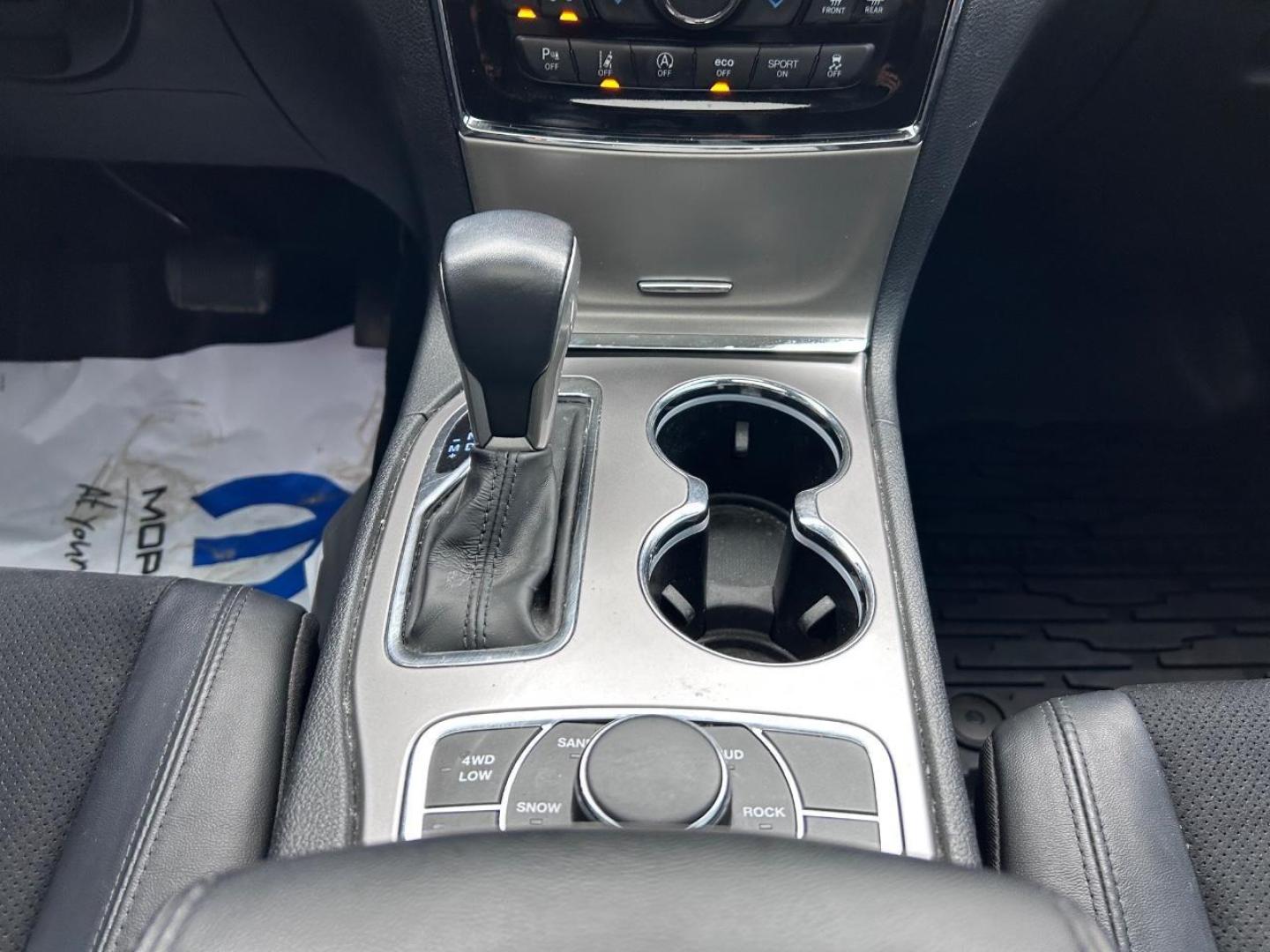 2022 /Black Suede Jeep Grand Cherokee WK Laredo X (1C4RJFAG9NC) with an 3.6L V6 24V VVT UPG I engine, located at 970 Woodlawn Dr., Farmington, MO, 63640, (573) 431-7800, 37.825642, -90.468674 - USED 2022 Jeep Grand Cherokee WK Laredo X from Pettus CDJR Farmington, Farmington MO. - Photo#17