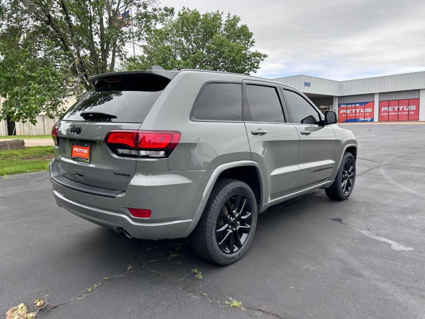 2022 /Black Suede Jeep Grand Cherokee WK Laredo X (1C4RJFAG9NC) with an 3.6L V6 24V VVT UPG I engine, located at 970 Woodlawn Dr., Farmington, MO, 63640, (573) 431-7800, 37.825642, -90.468674 - USED 2022 Jeep Grand Cherokee WK Laredo X from Pettus CDJR Farmington, Farmington MO. - Photo#2