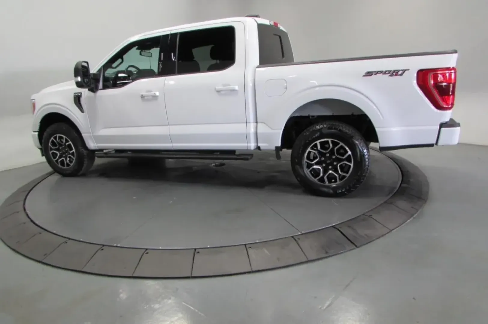2023 /Black Ford F-150 XLT (1FTFW1E84PF) with an Other engine, located at 12830 Highway 21, De Soto, MO, 63020, (636) 337-7777, 38.153099, -90.573624 - **Unleash Your Adventurous Spirit with the 2023 Ford F-150 Perfect for Weekend Getaways and Daily Commutes!**<br /> <br /> Are you searching for a truck that stands up to the demands of both work and play? Look no further than the 2023 Ford F-150, now available at Pettus CDJR DeSoto. Located at 128 - Photo#4