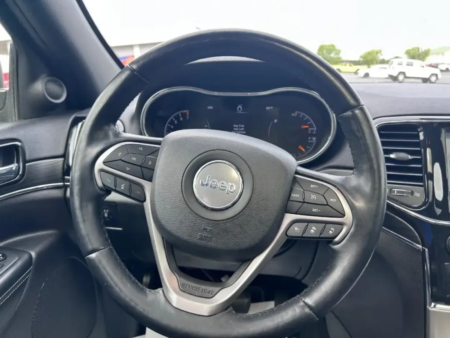 2021 /Black Leather Jeep Grand Cherokee 80th Anniversary Edition (1C4RJFBG4MC) with an 3.6L V6 24V VVT UPG I engine, Automatic transmission, located at 970 Woodlawn Dr., Farmington, MO, 63640, (573) 431-7800, 37.825642, -90.468674 - **Adventure Awaits: Experience the 2021 Jeep Grand Cherokee 80th Anniversary Edition at Pettus CDJR Farmington!**<br /> <br /> Are you ready to elevate your lifestyle with a vehicle that seamlessly blends luxury, capability, and technology? Look no further than this stunning 2021 Jeep Grand Cherokee - Photo#11