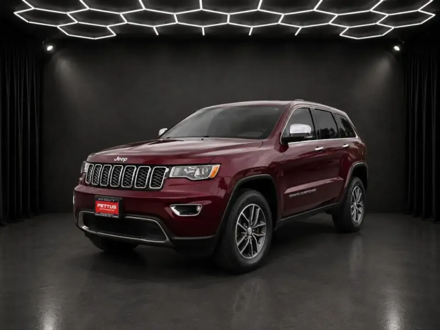 2022 /Black Leather Jeep Grand Cherokee Limited (1C4RJFBG4NC) with an 3.6L V6 24V VVT UPG I engine, 8A transmission, located at 970 Woodlawn Dr., Farmington, MO, 63640, (573) 431-7800, 37.825642, -90.468674 - Discover the adventure-ready, family-friendly 2022 Jeep Grand Cherokee WK Limited, a versatile SUV designed to elevate your lifestyle in Farmington, MO. This stunning vehicle, finished in a captivating Velvet Red Pearlcoat with a luxurious black leather interior, is perfect for everything from weeke - Photo#0