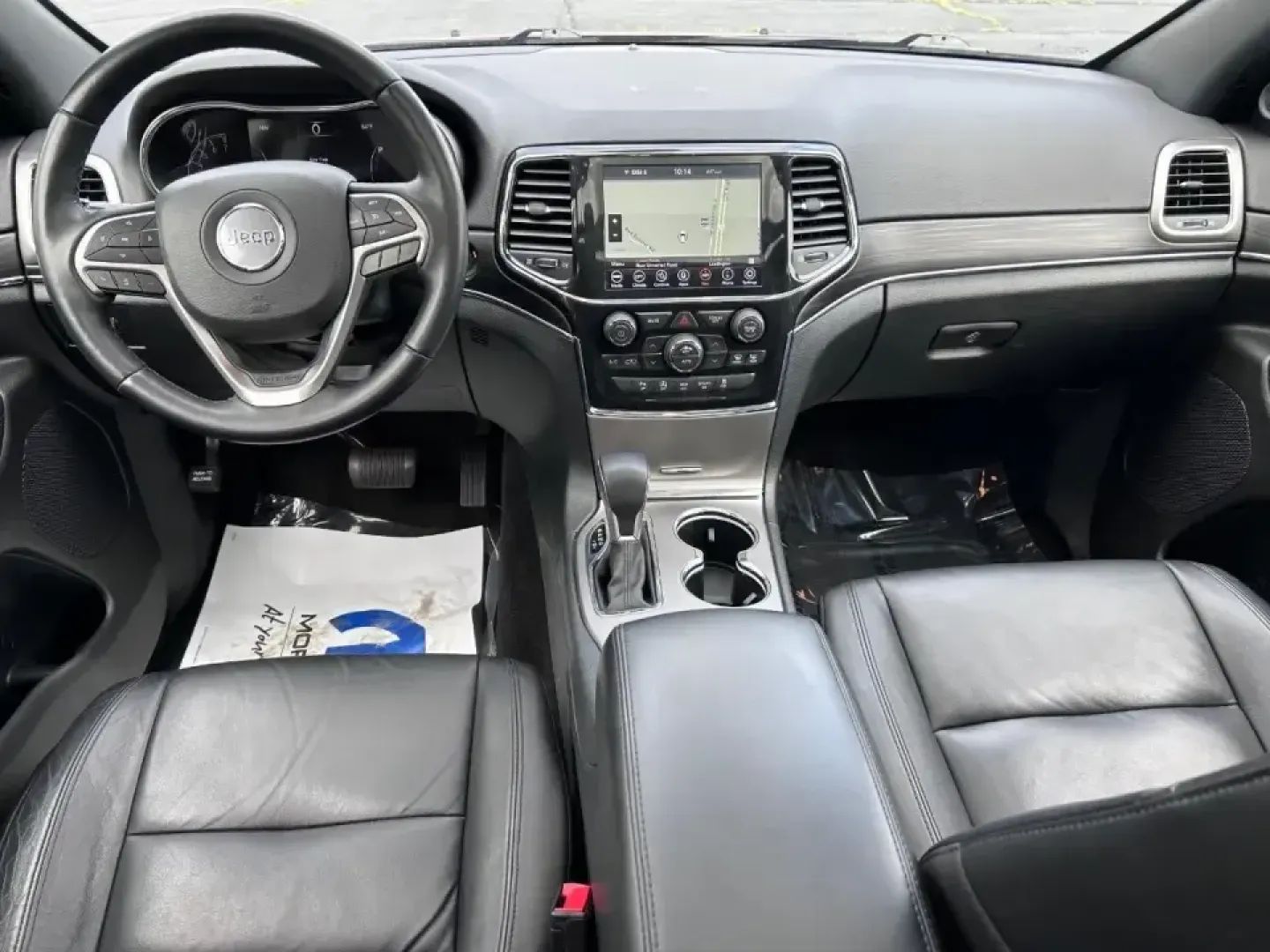 2022 /Black Leather Jeep Grand Cherokee Limited (1C4RJFBG4NC) with an 3.6L V6 24V VVT UPG I engine, 8A transmission, located at 970 Woodlawn Dr., Farmington, MO, 63640, (573) 431-7800, 37.825642, -90.468674 - Discover the adventure-ready, family-friendly 2022 Jeep Grand Cherokee WK Limited, a versatile SUV designed to elevate your lifestyle in Farmington, MO. This stunning vehicle, finished in a captivating Velvet Red Pearlcoat with a luxurious black leather interior, is perfect for everything from weeke - Photo#12